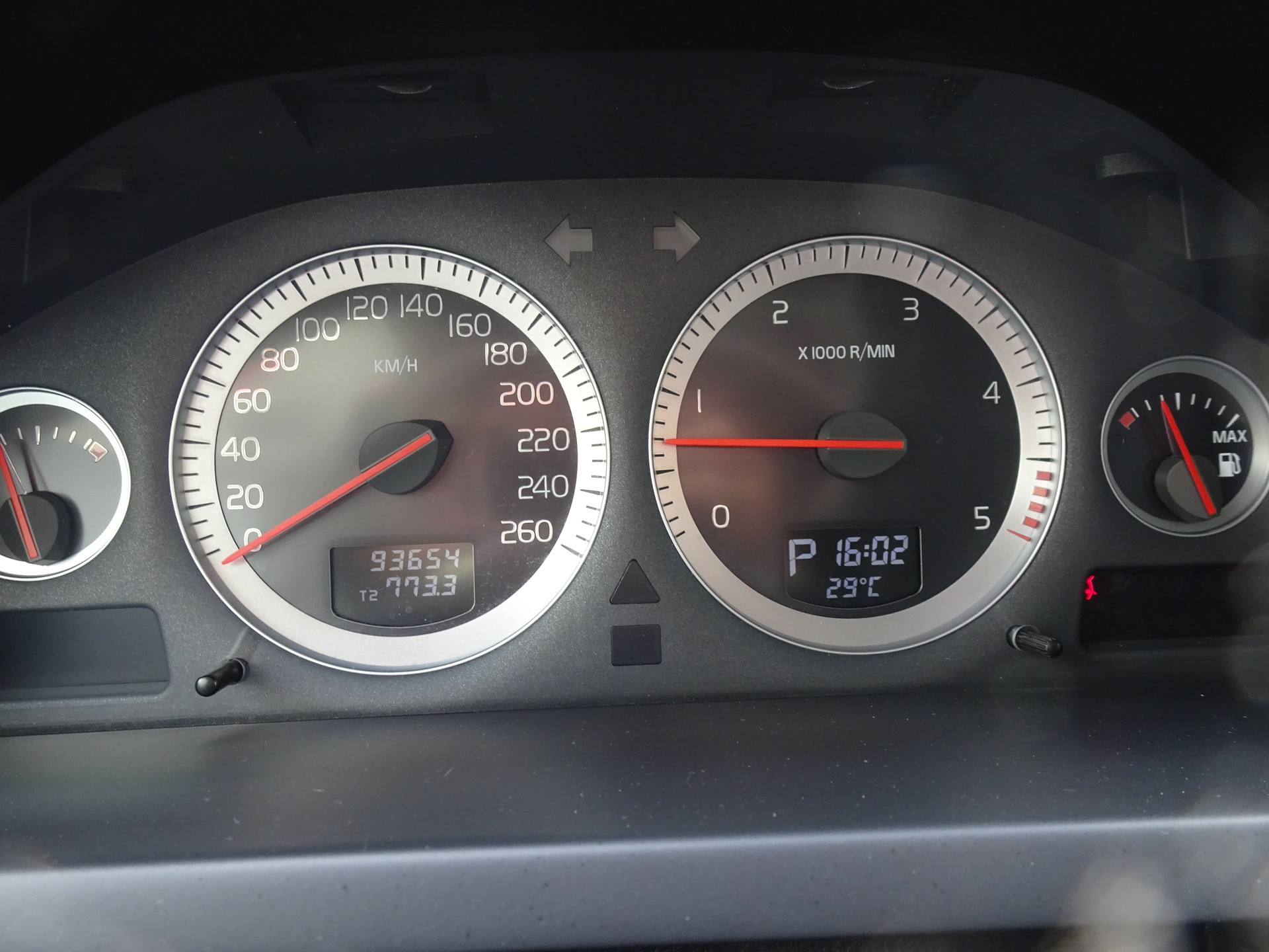 VOLVO XC90 D5 AWD Executive Geartronic / 7.Plätzer-image-12