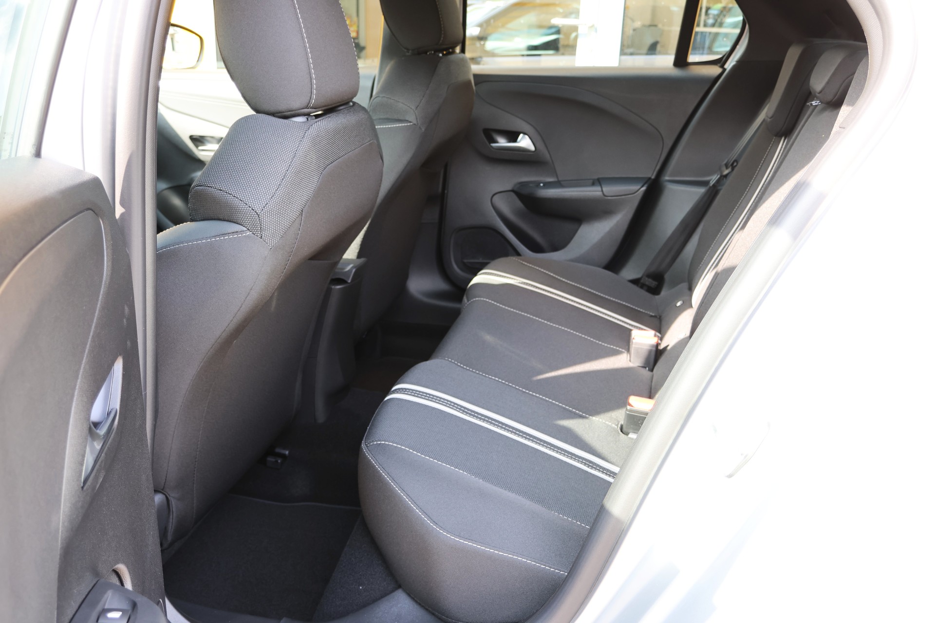 OPEL Corsa 1.2T MHEV Viva Limitiertes Sondermodell-image-11