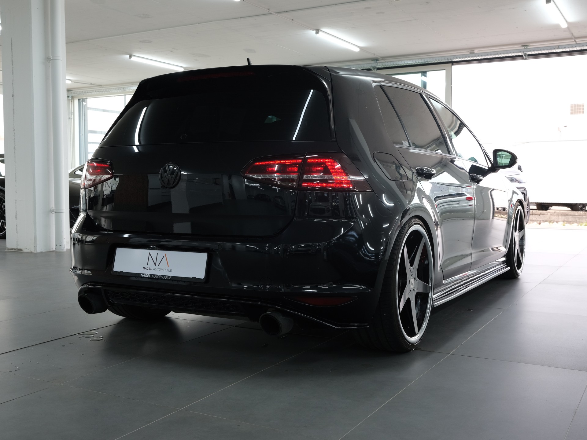 VW Golf 2.0 TSI GTI Performance DSG *PDC 360* *Sportabgassanlage* *Gewindefahrwerk*-showroom-element-2