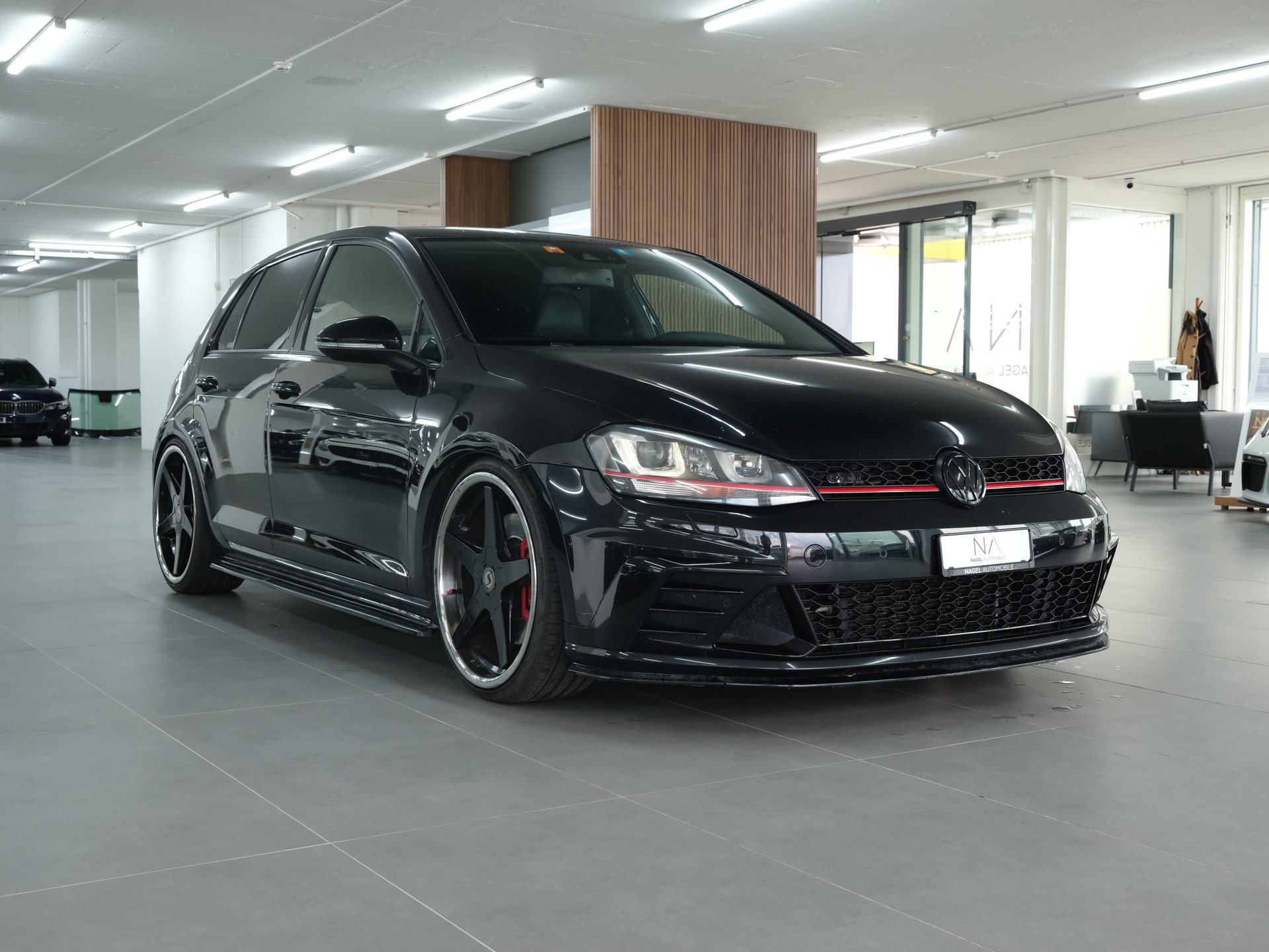 VW Golf 2.0 TSI GTI Performance DSG *PDC 360* *Sportabgassanlage* *Gewindefahrwerk*-showroom-element-1