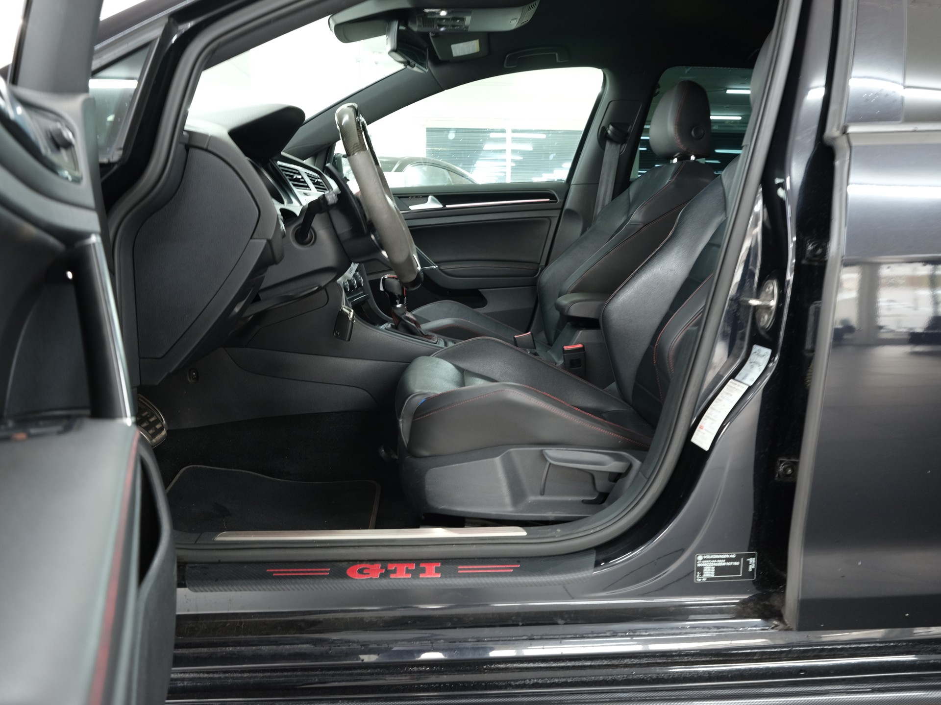 VW Golf 2.0 TSI GTI Performance DSG *PDC 360* *Sportabgassanlage* *Gewindefahrwerk*-image-19