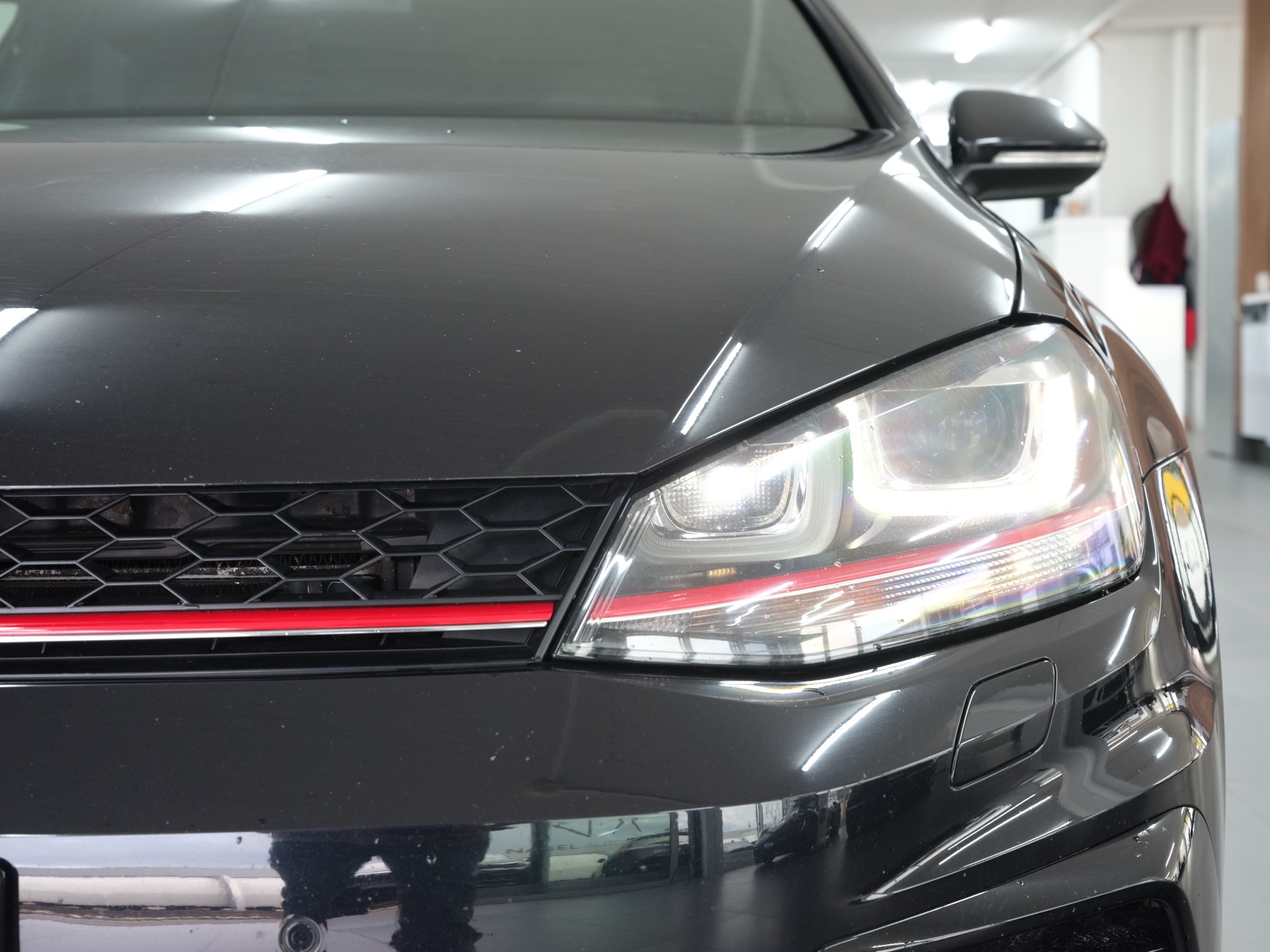 VW Golf 2.0 TSI GTI Performance DSG *PDC 360* *Sportabgassanlage* *Gewindefahrwerk*-image-11