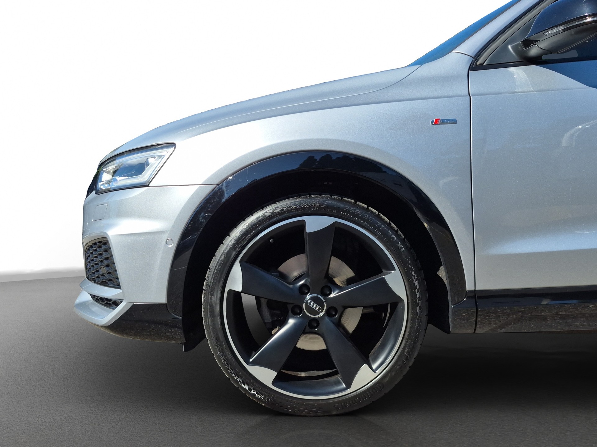 AUDI Q3 2.0 TFSI sport S-LINE quattro S-tronic *Optikpaket schwarz*-showroom-element-3