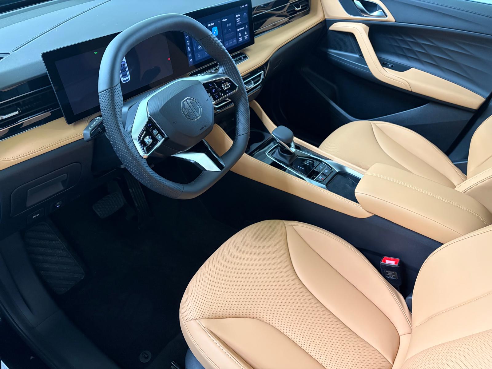 MG HS 1.5 Hybrid Luxury-image-10