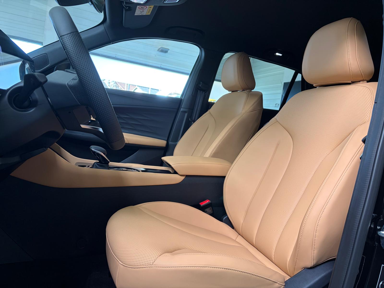 MG HS 1.5 Hybrid Luxury-image-12