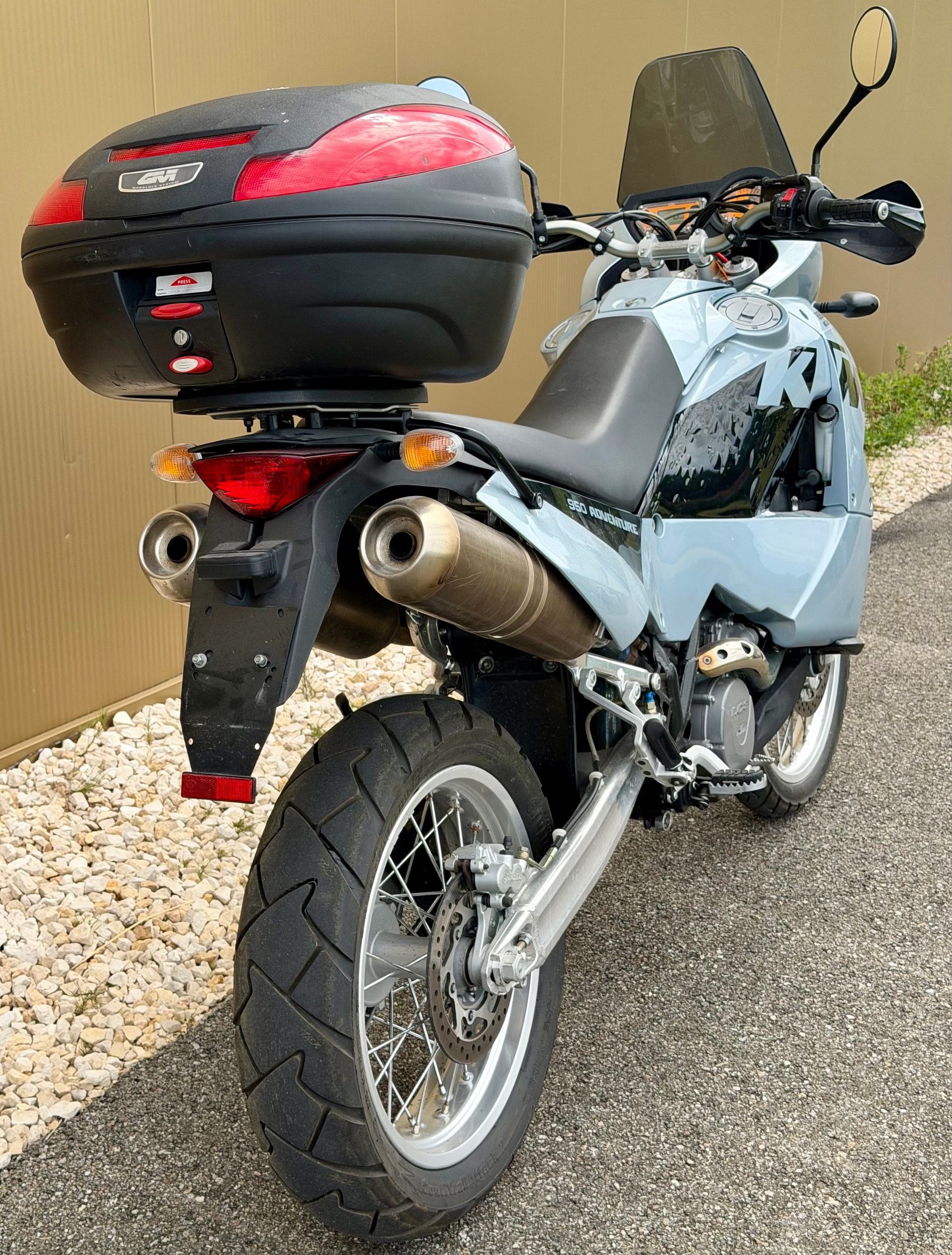 KTM 950 Adventure LC8 V2-image-5