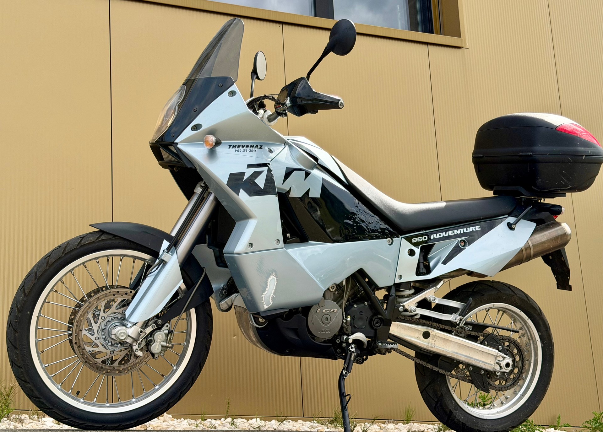 KTM 950 Adventure LC8 V2-image-9