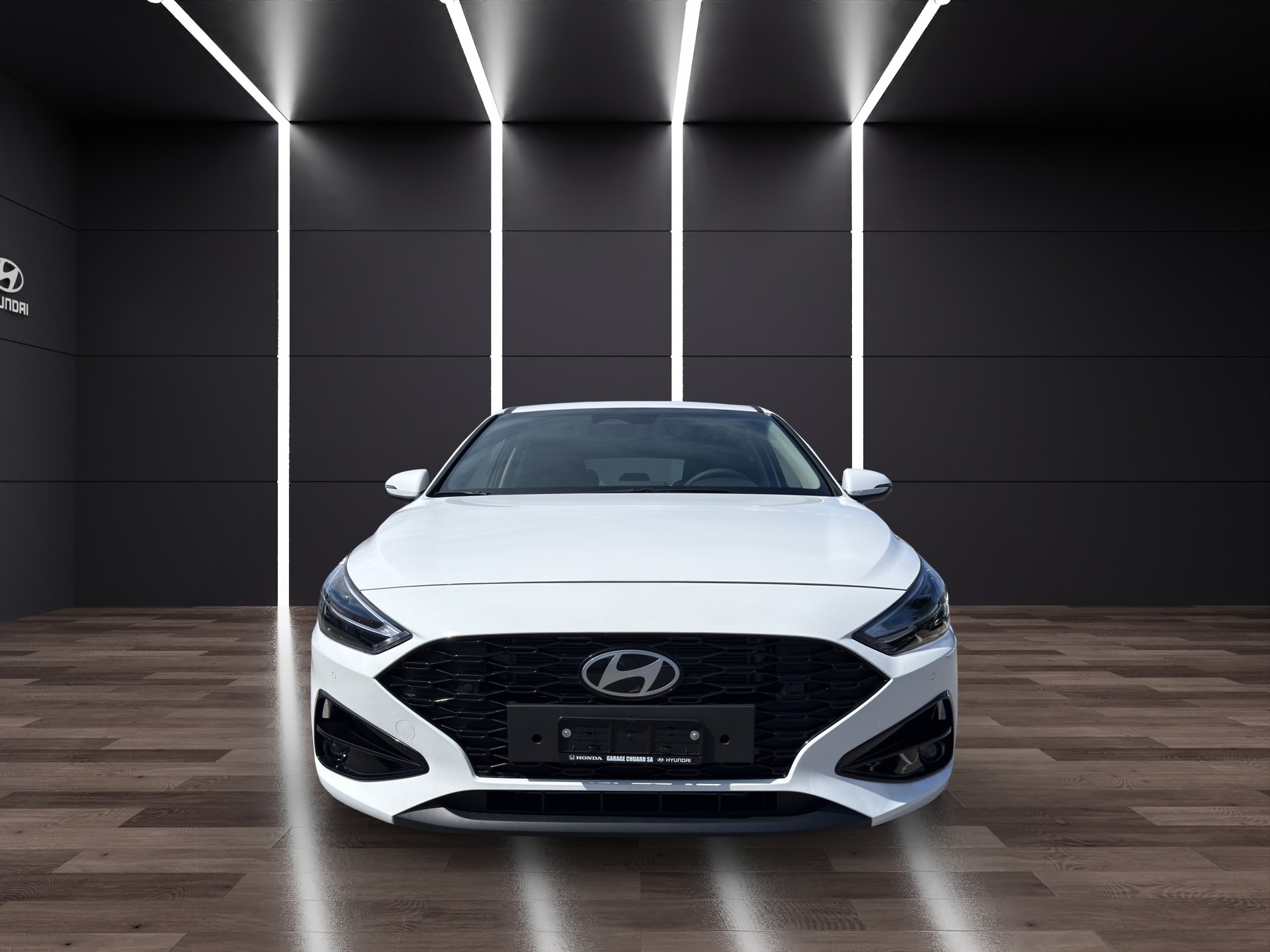 HYUNDAI i30 1.6 T-GDi Amplia DCT-showroom-element-1
