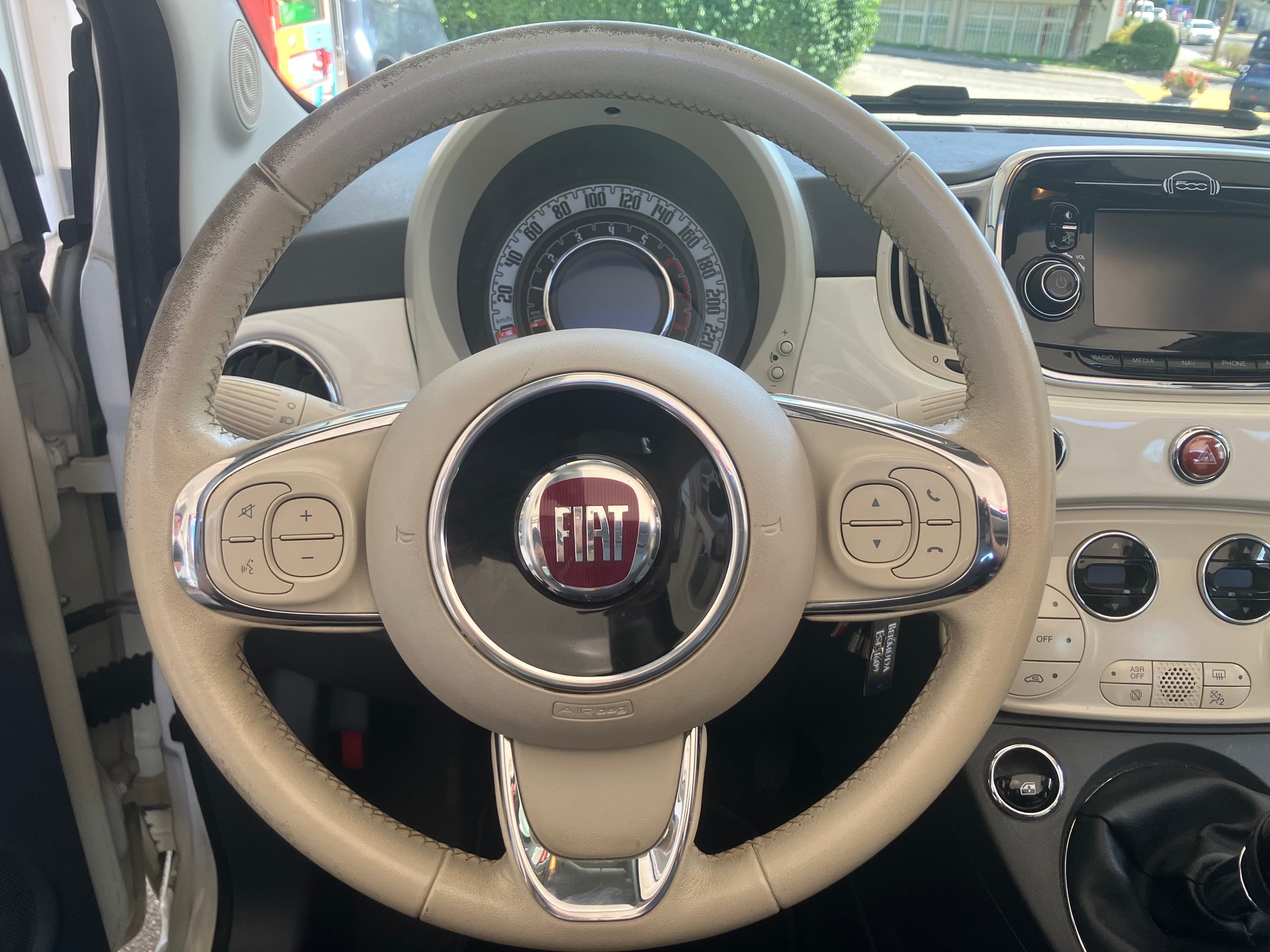 FIAT 500C 0.9 Twinair Turbo Lounge-image-8