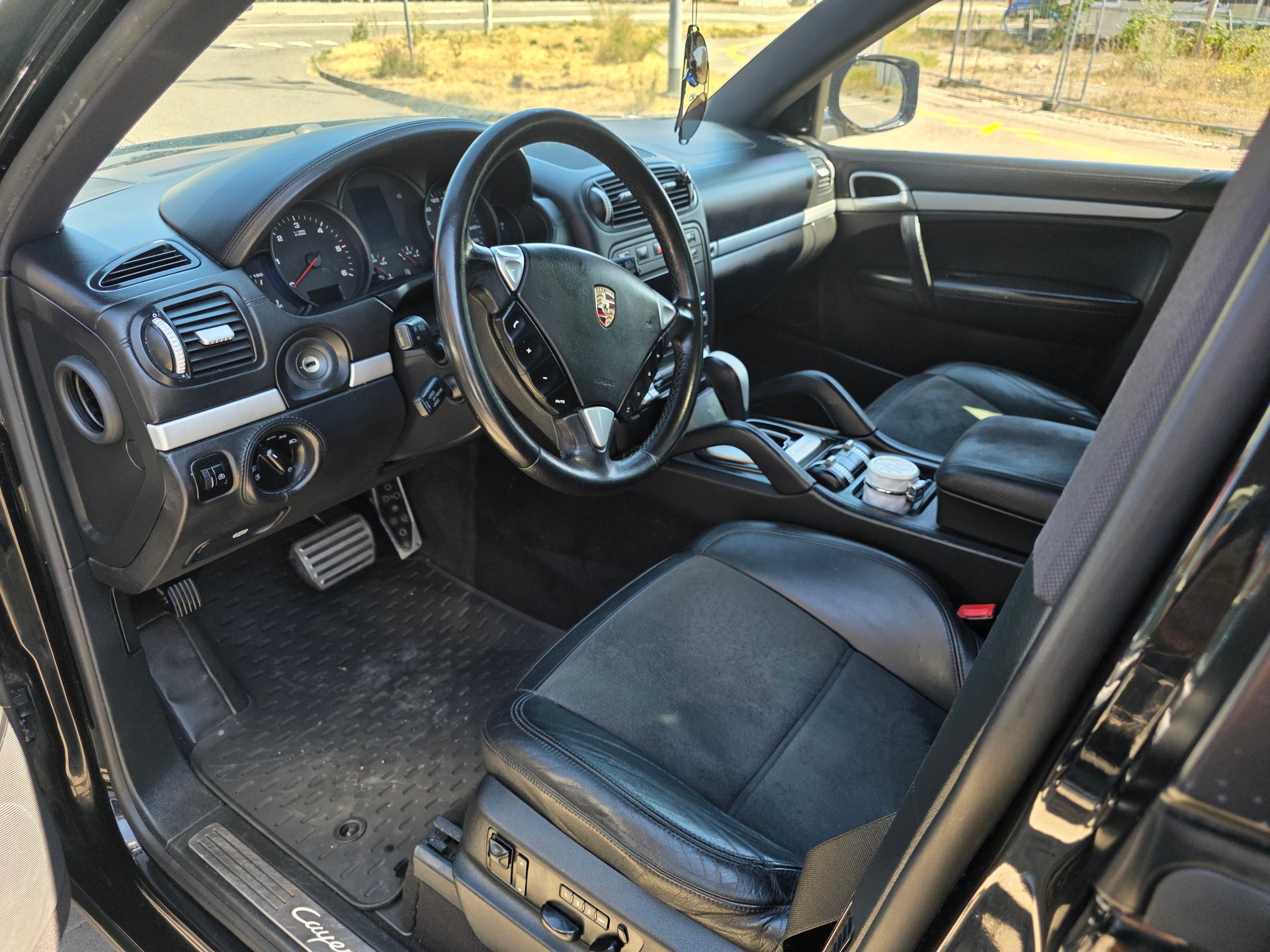 PORSCHE Cayenne Diesel-image-10