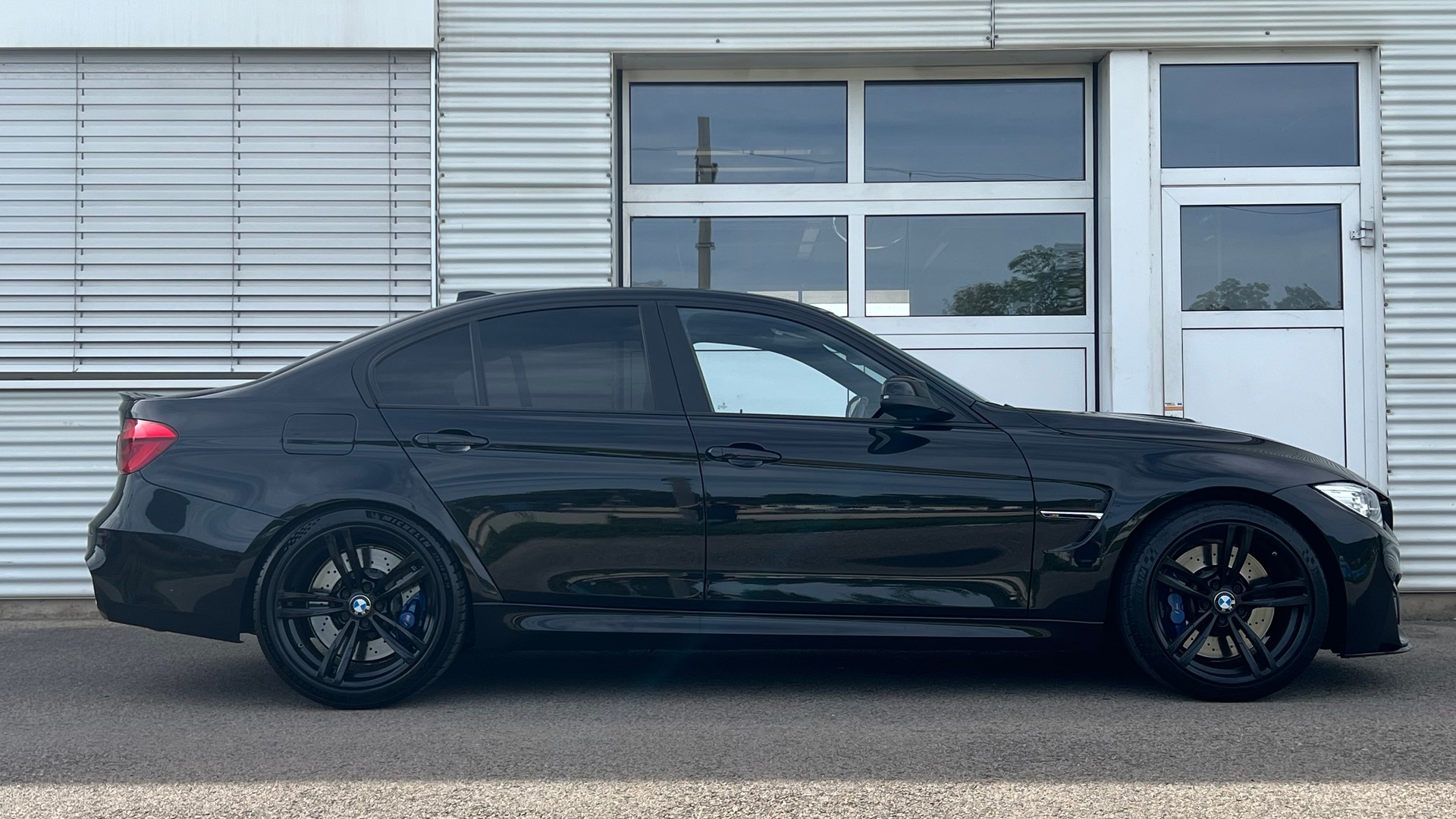 BMW M3-image-1