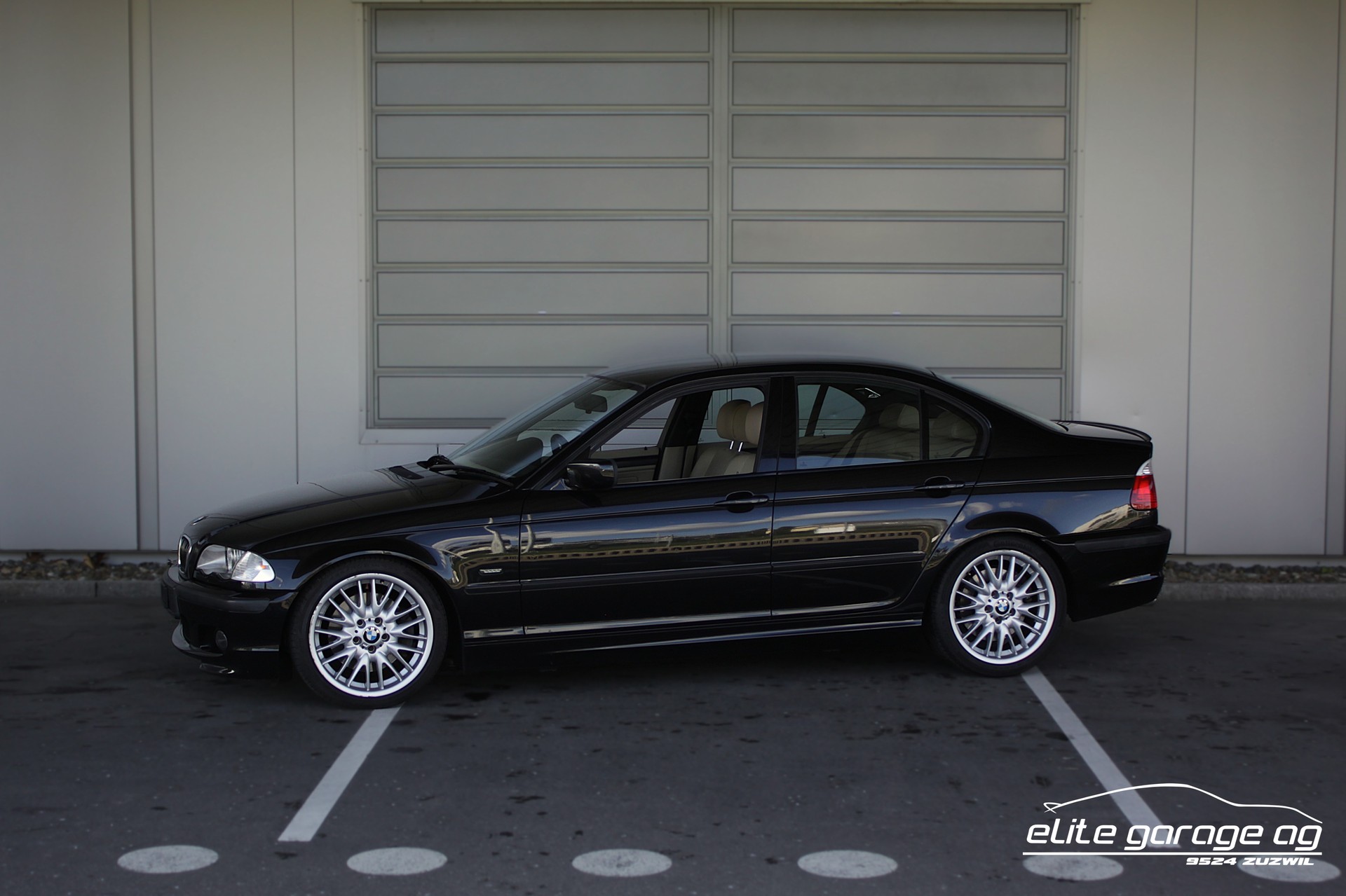 BMW 330i M-Sport HANDSCHALTER