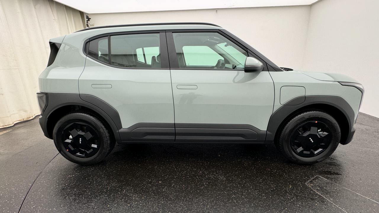 KIA EV2 42 kWh Earth-showroom-element-1