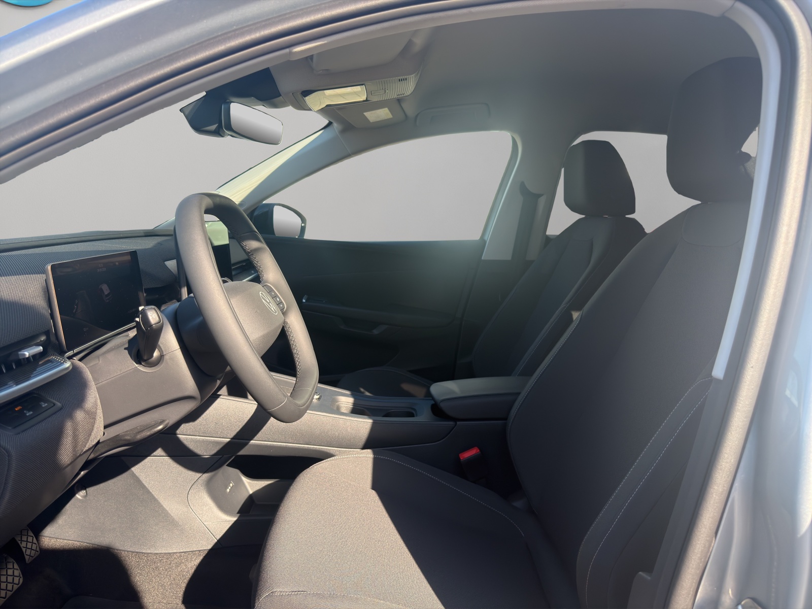 VW ID.Polo 52 kWh Life Edition One-showroom-element-3