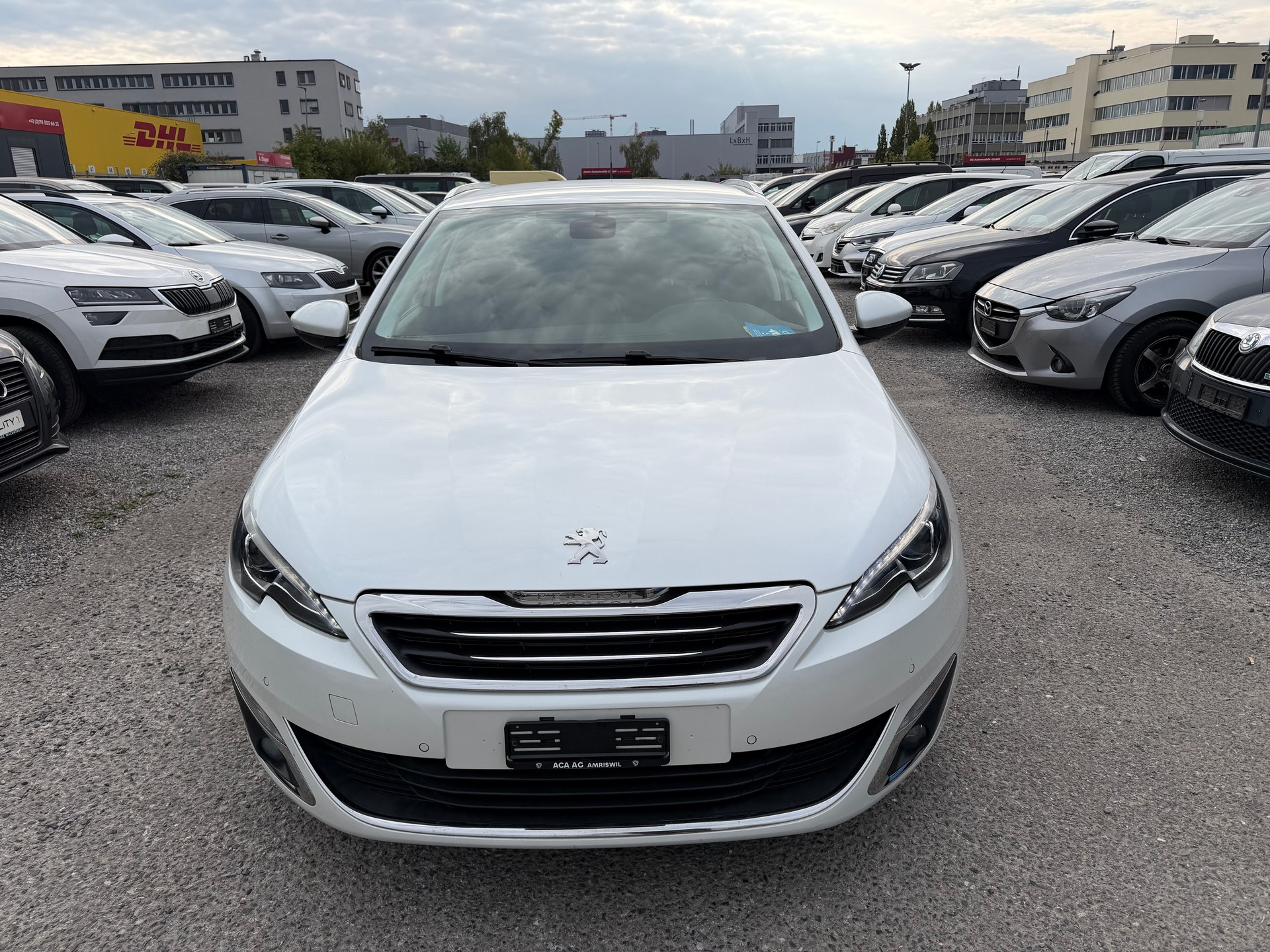 PEUGEOT 308 SW 2.0 BlueHDI Allure Automatic-showroom-element-1