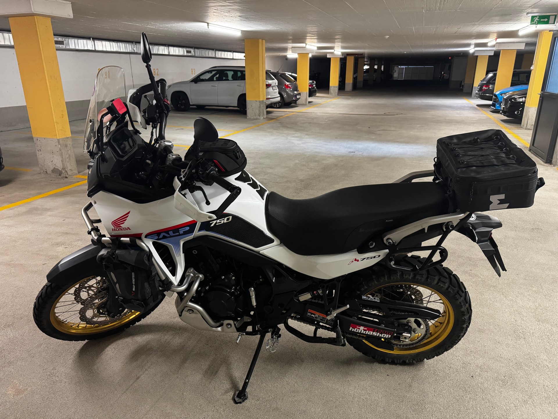 HONDA XL 750 Transalp-image-1