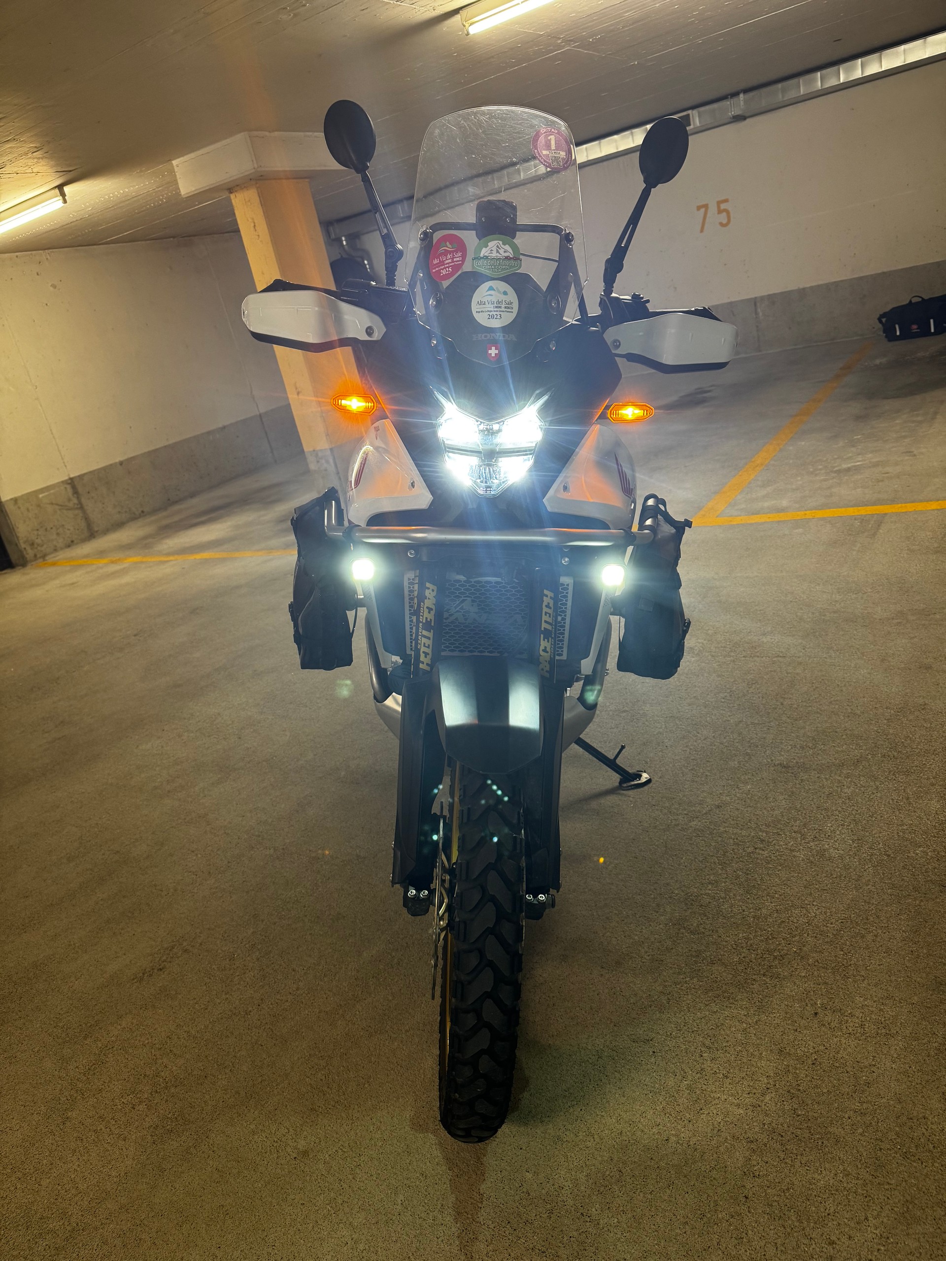 HONDA XL 750 Transalp-image-5
