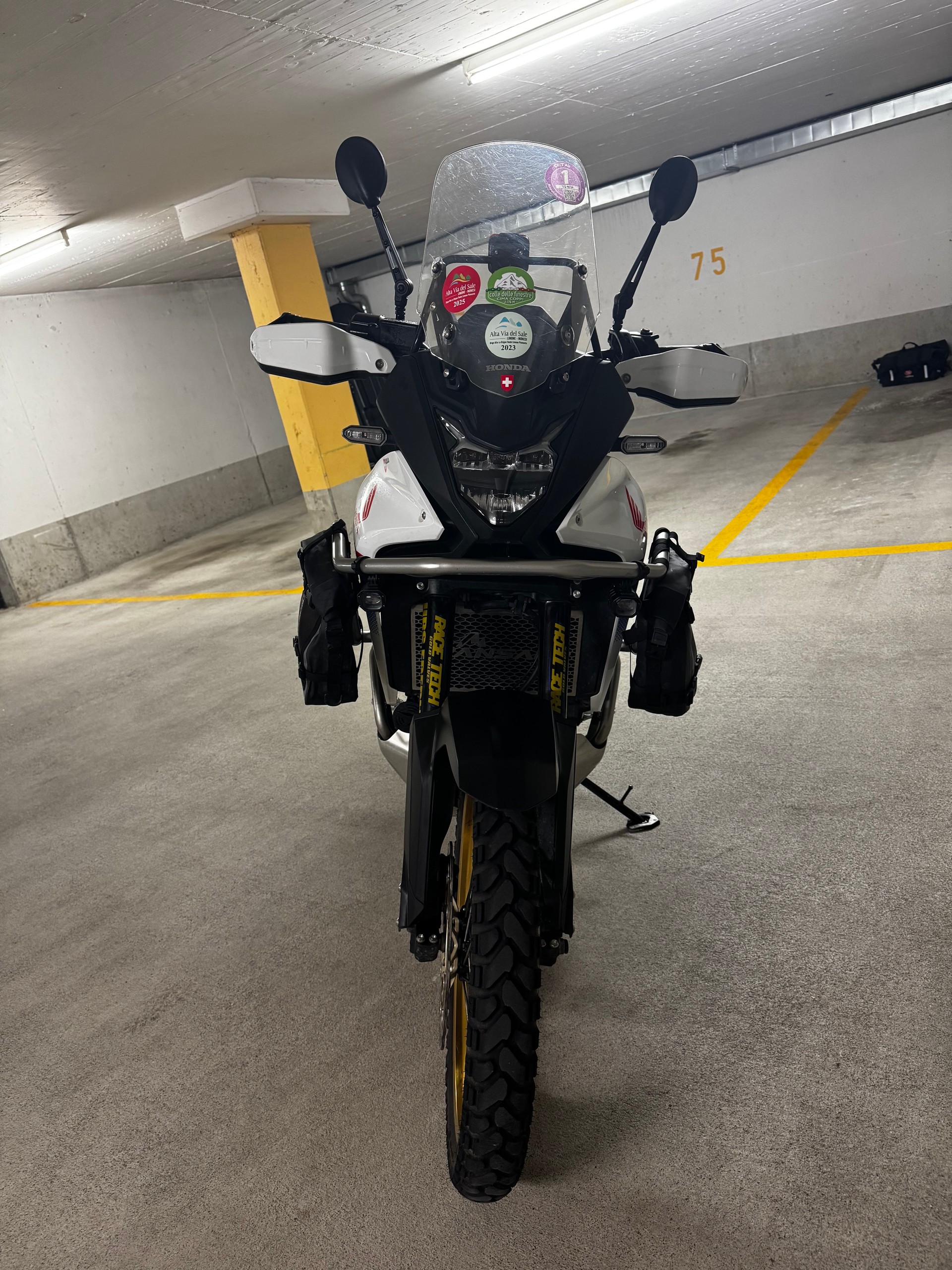HONDA XL 750 Transalp-image-6