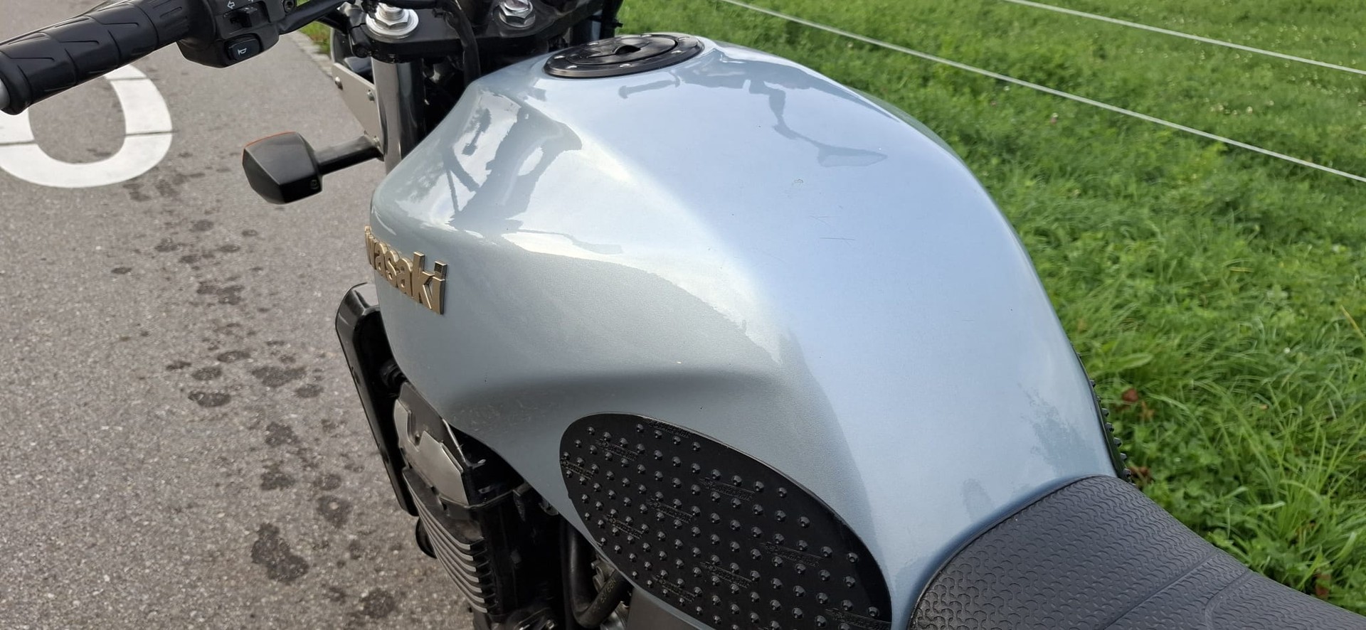 KAWASAKI ZRX 1100-image-10