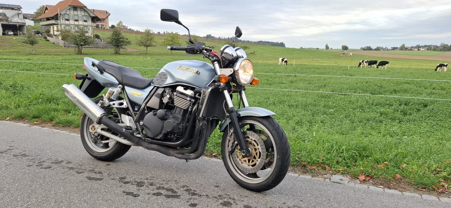 KAWASAKI ZRX 1100-image-3