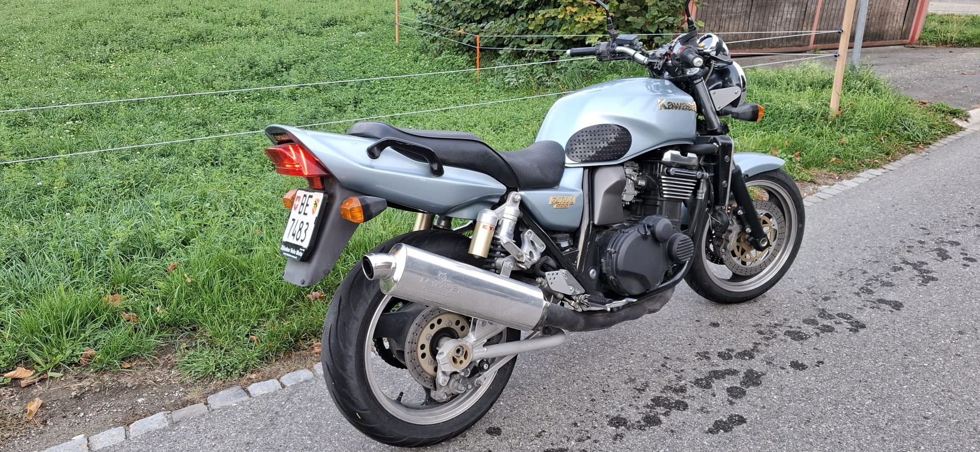 KAWASAKI ZRX 1100-image-5
