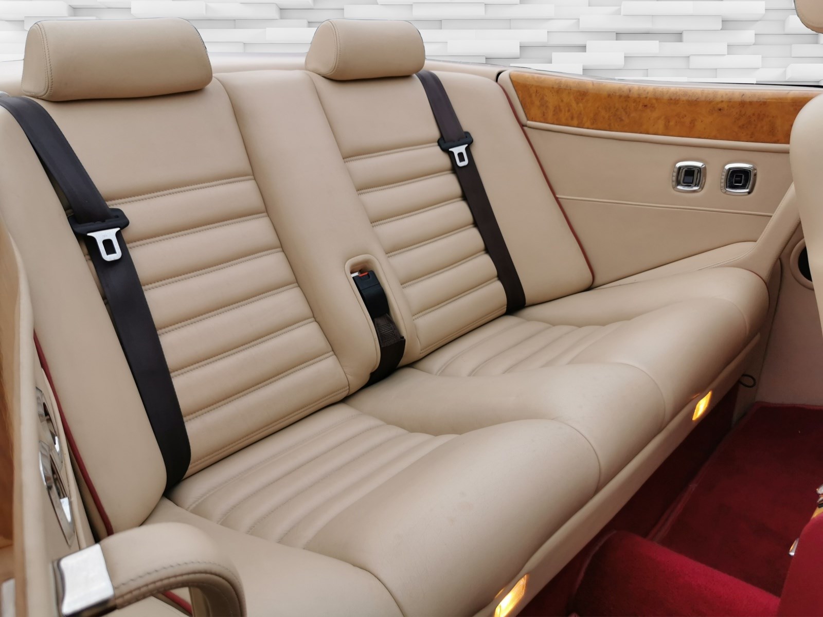 BENTLEY Azure-image-12
