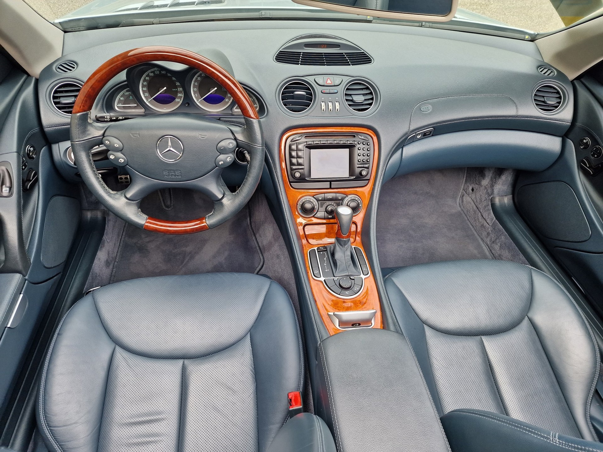 MERCEDES-BENZ SL 350-image-22