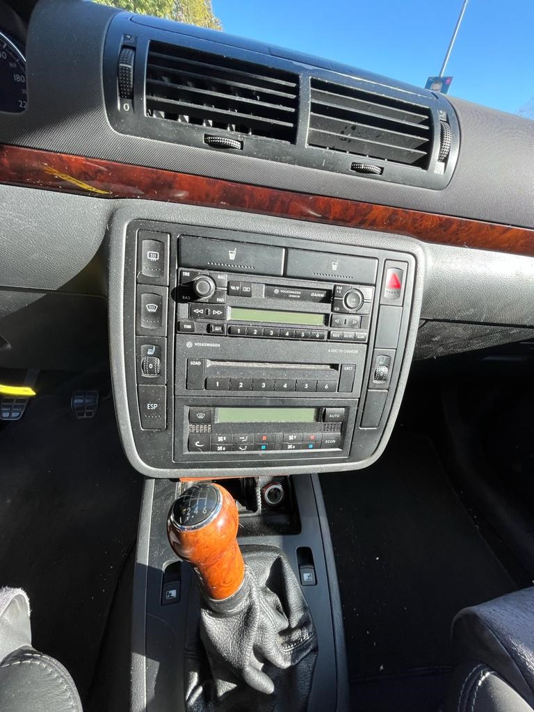 VW Sharan 2.8 V6 Highline-image-5