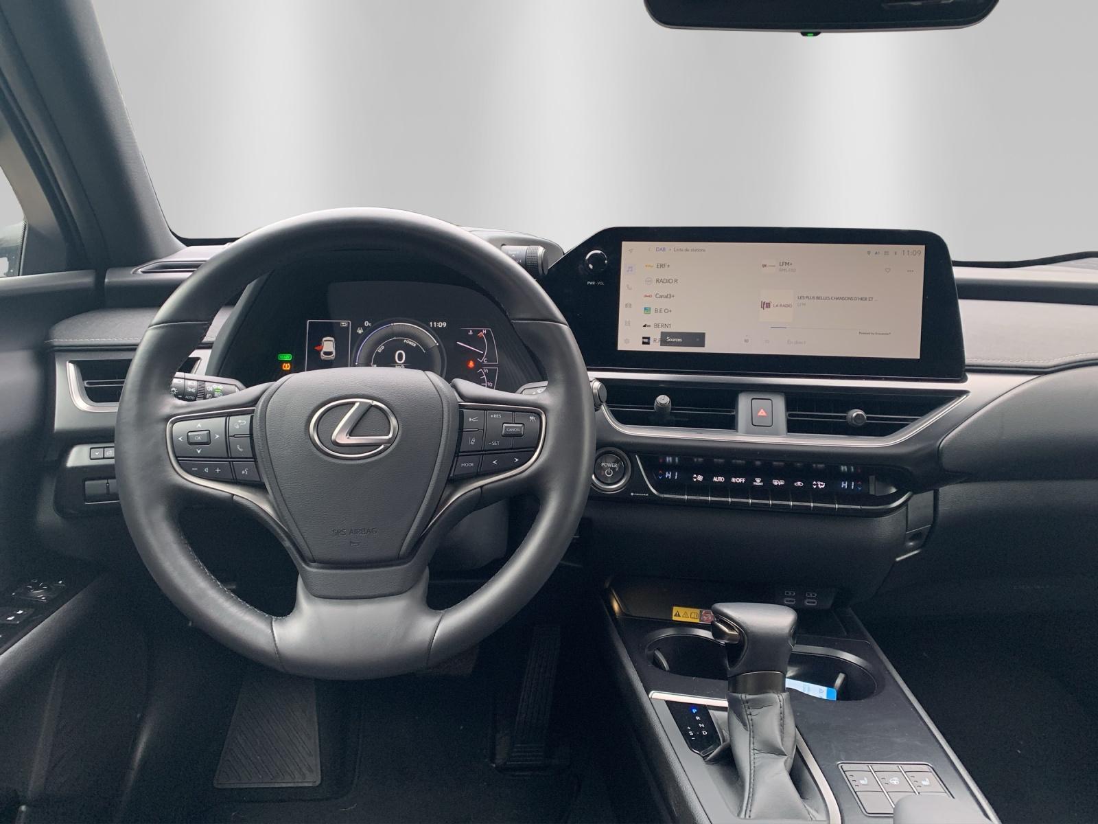 LEXUS UX 250h Comfort-image-25