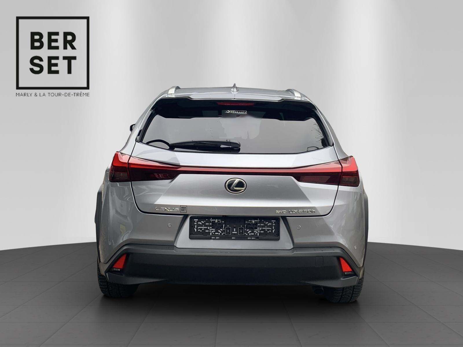 LEXUS UX 250h Comfort-image-16