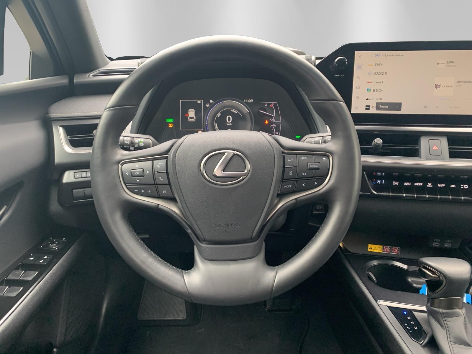 LEXUS UX 250h Comfort-image-11