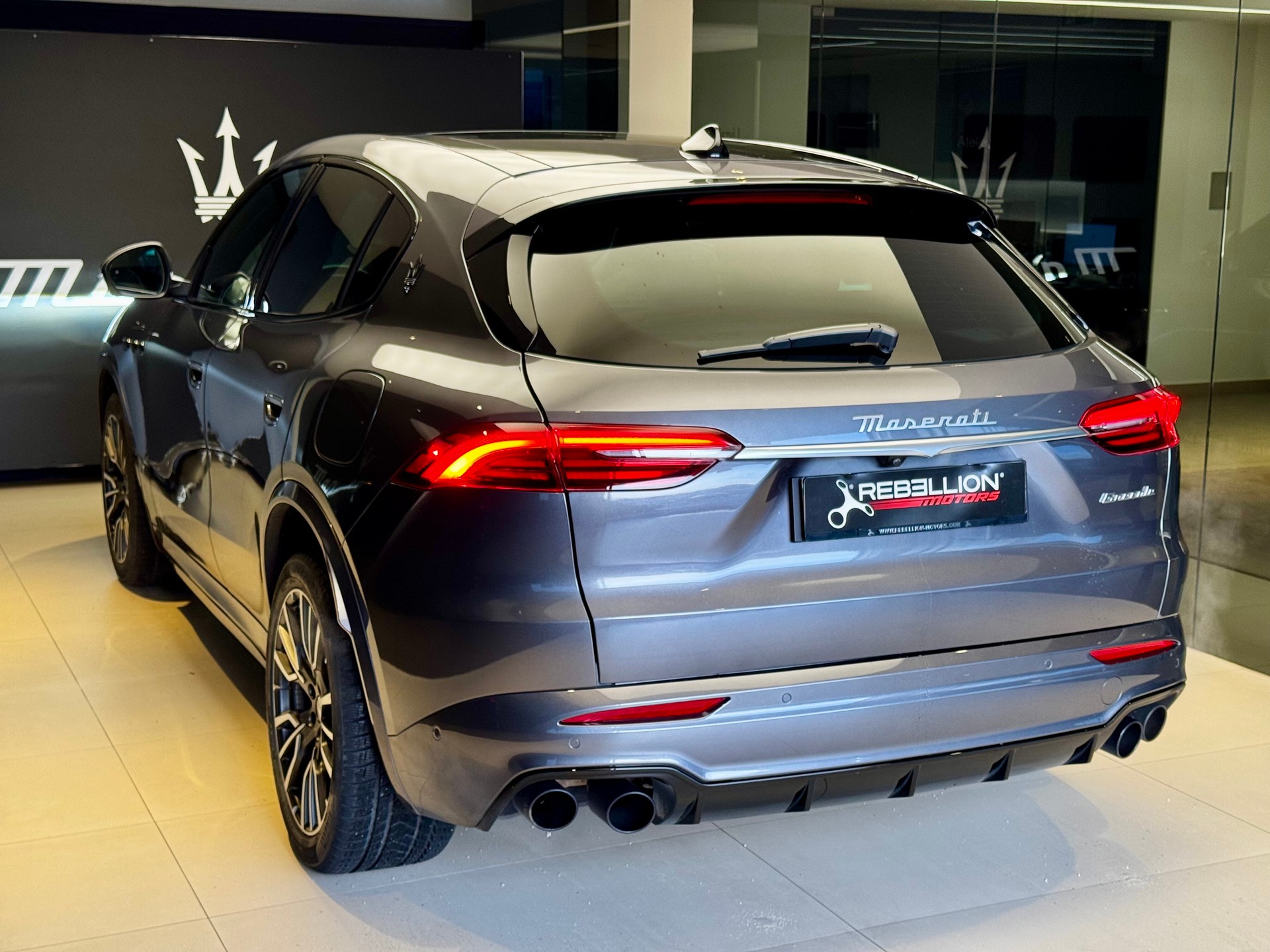 MASERATI Grecale 2.0 MHEV Modena Hybrid Automatica-image-5