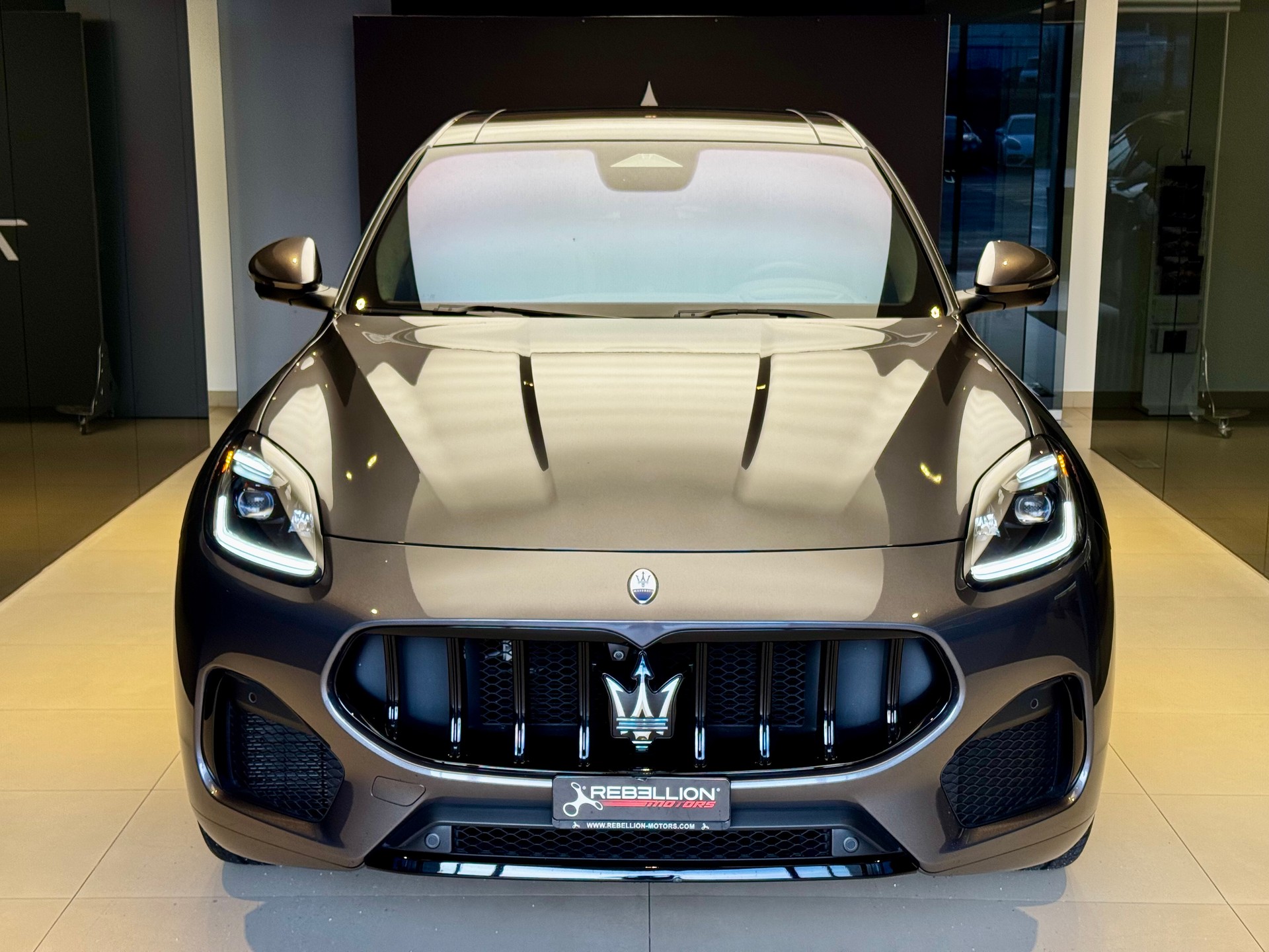 MASERATI Grecale 2.0 MHEV Modena Hybrid Automatica-image-1