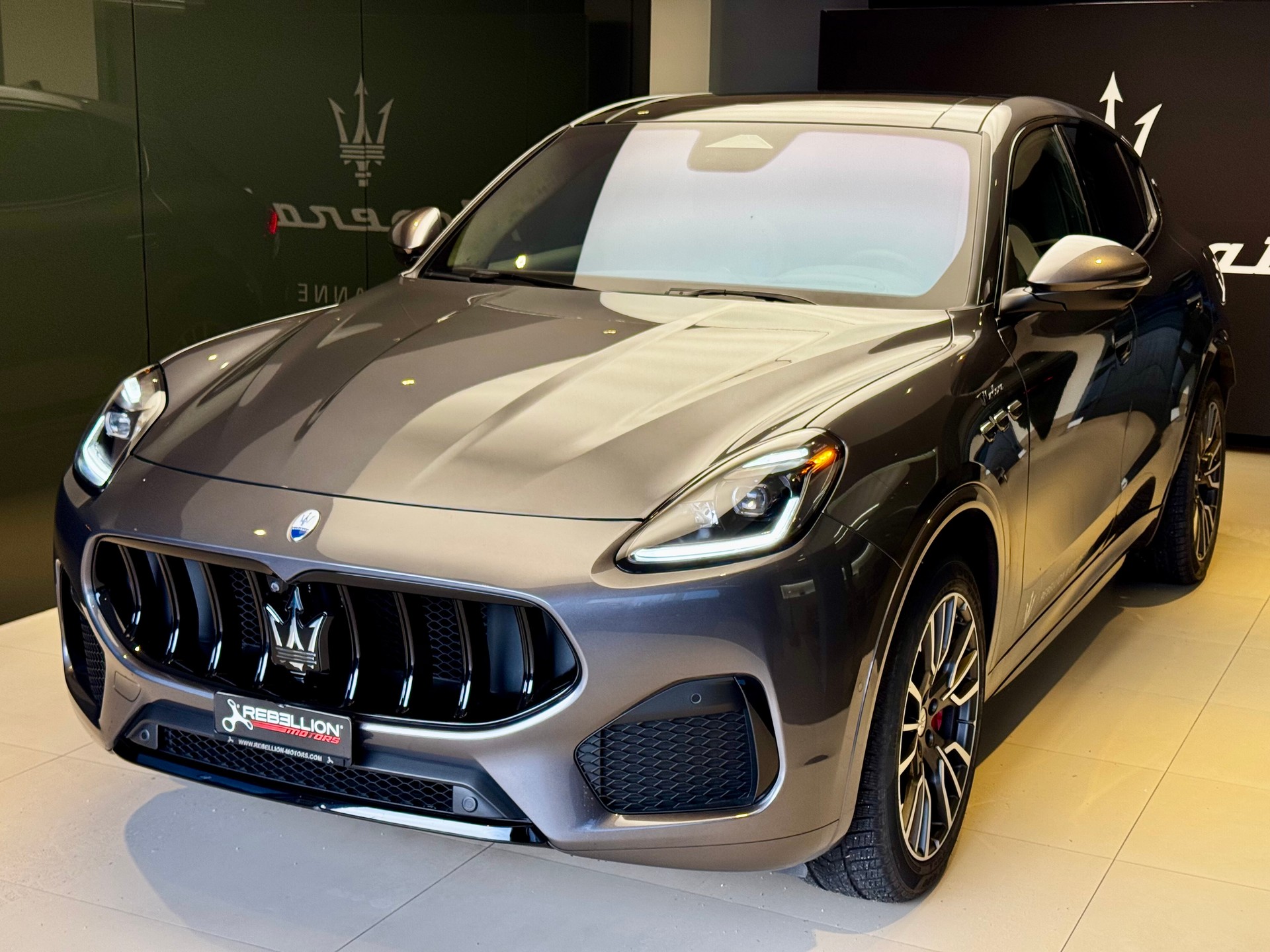 MASERATI Grecale 2.0 MHEV Modena Hybrid Automatica-image-0