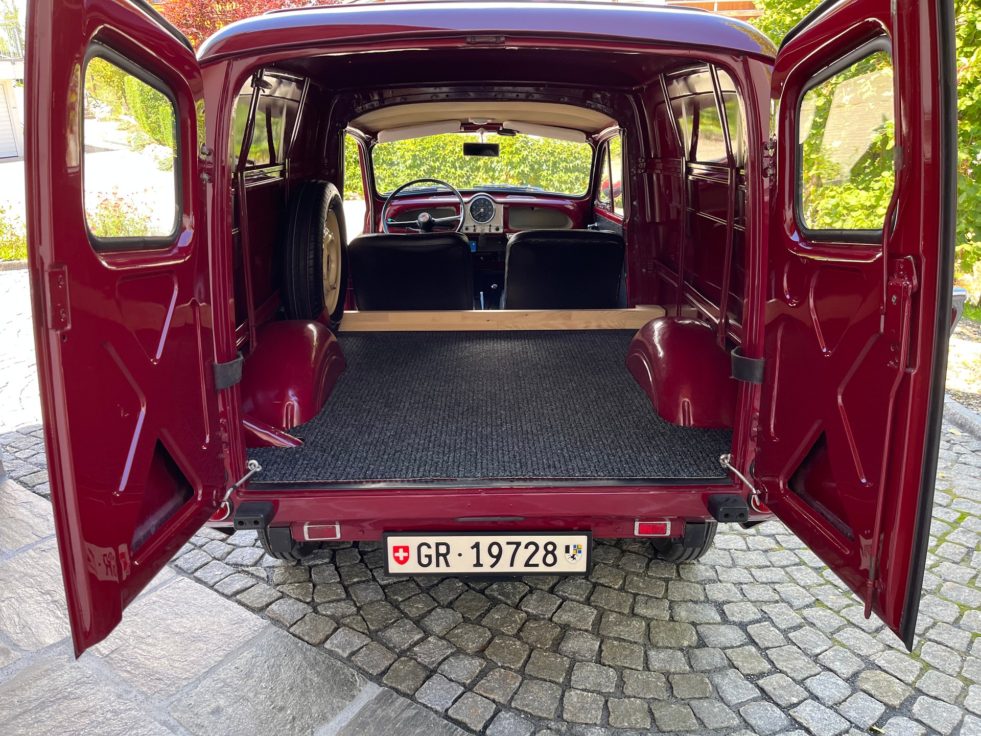 MORRIS Minor Van-image-3