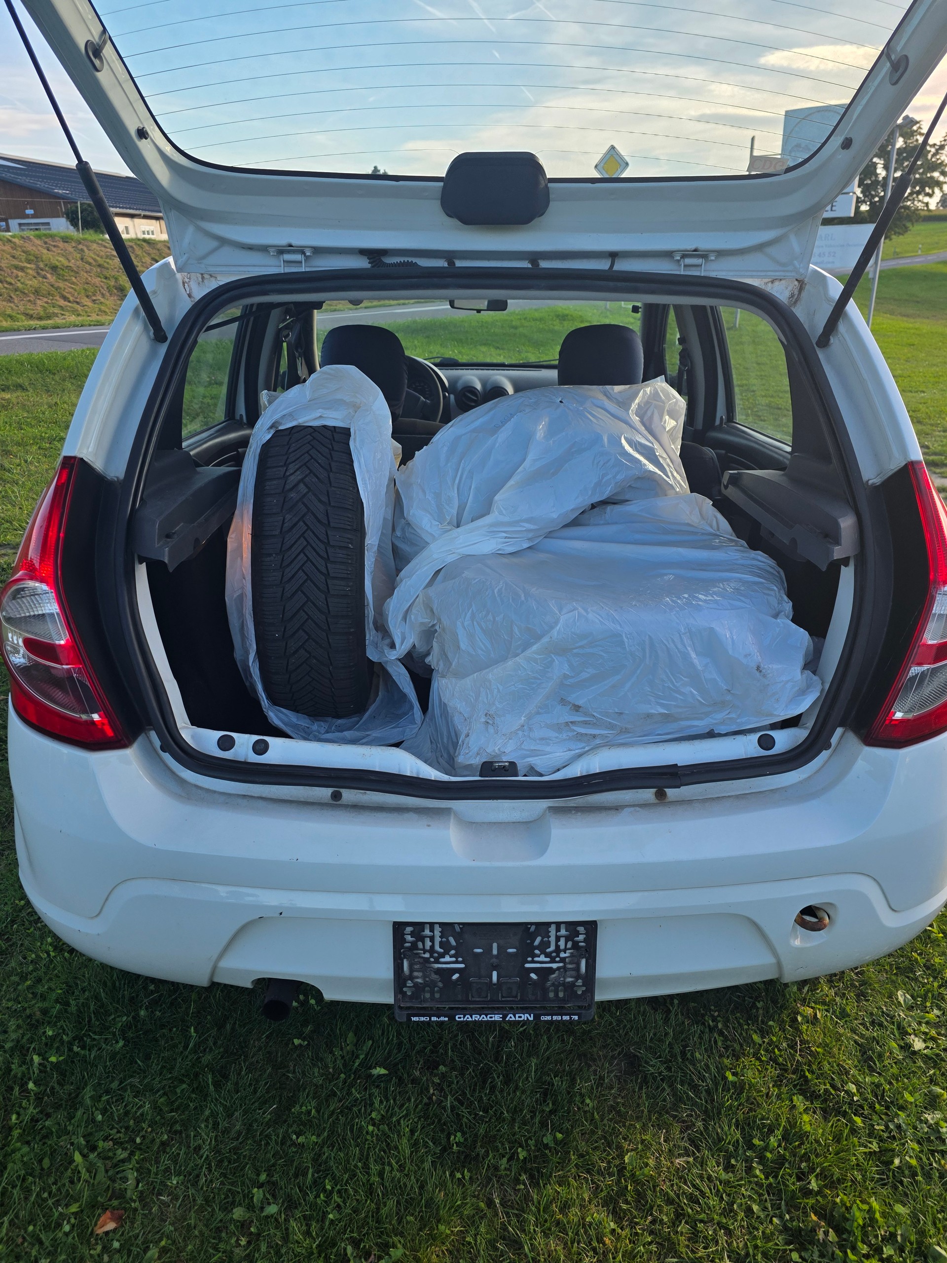 DACIA Sandero 1.2 Ambiance-image-6