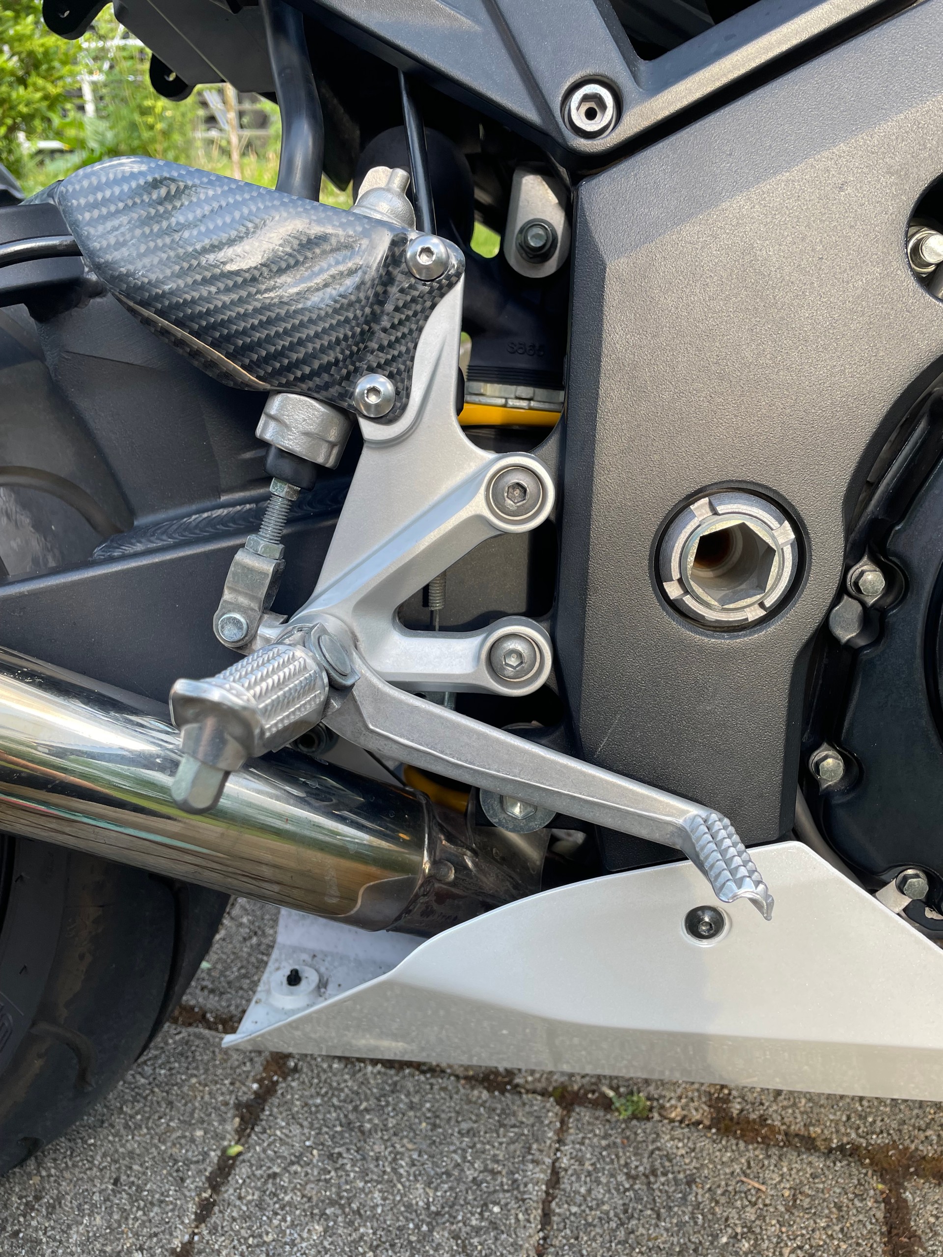 SUZUKI GSX-R 750 K4/K5-image-5