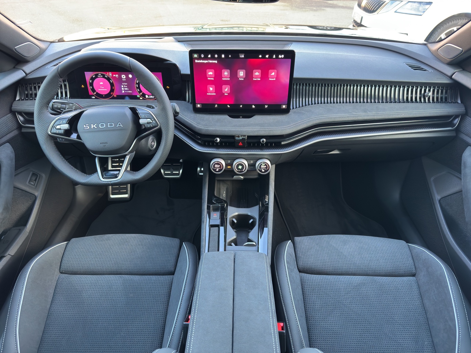 SKODA Superb Combi 2.0 TSI Sportline 4x4 DSG-image-7