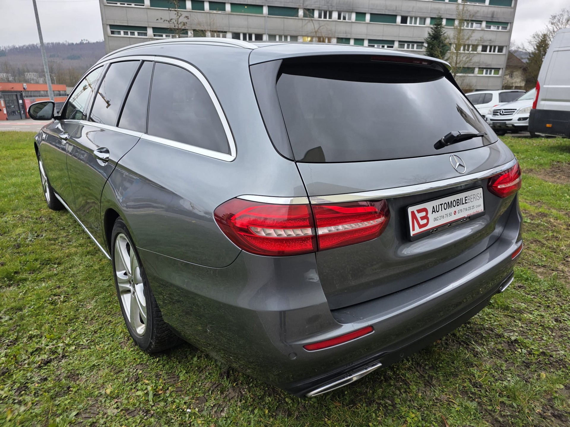 MERCEDES-BENZ E 400 d 4Matic 9G-Tronic-image-4