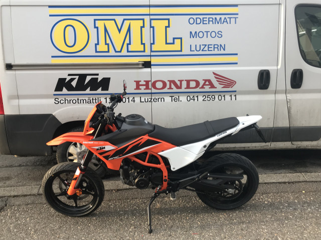 KTM 125 SMC R-image-1