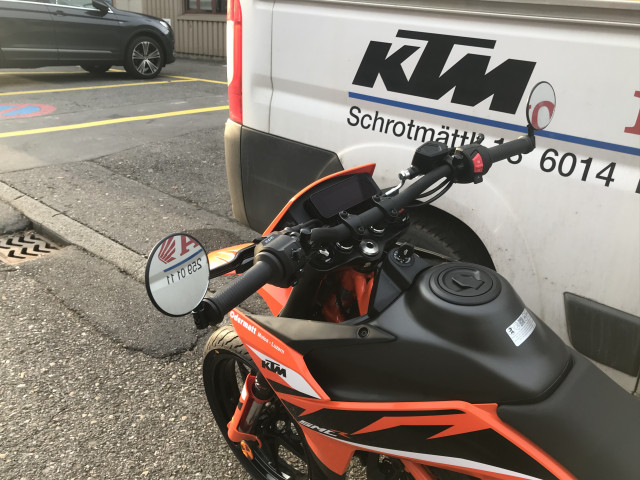 KTM 125 SMC R-image-2