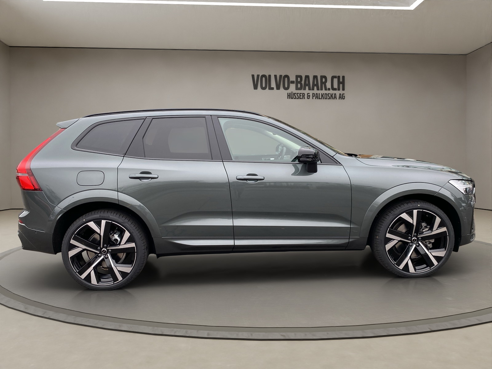 VOLVO XC60 2.0 B5 MH Ultra Dark AWD-image-5