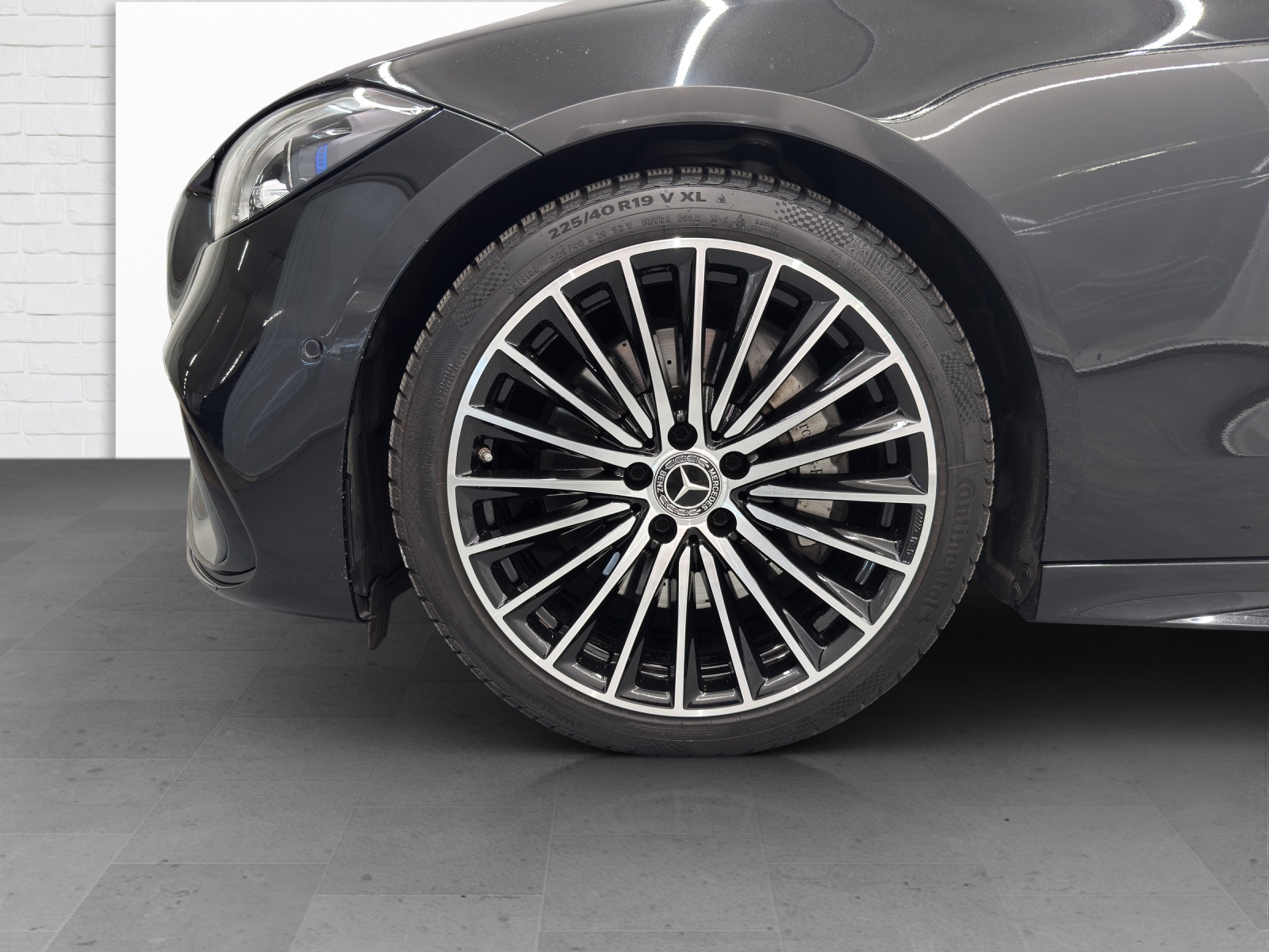 MERCEDES-BENZ C 300 AMG Line 4Matic T-image-5