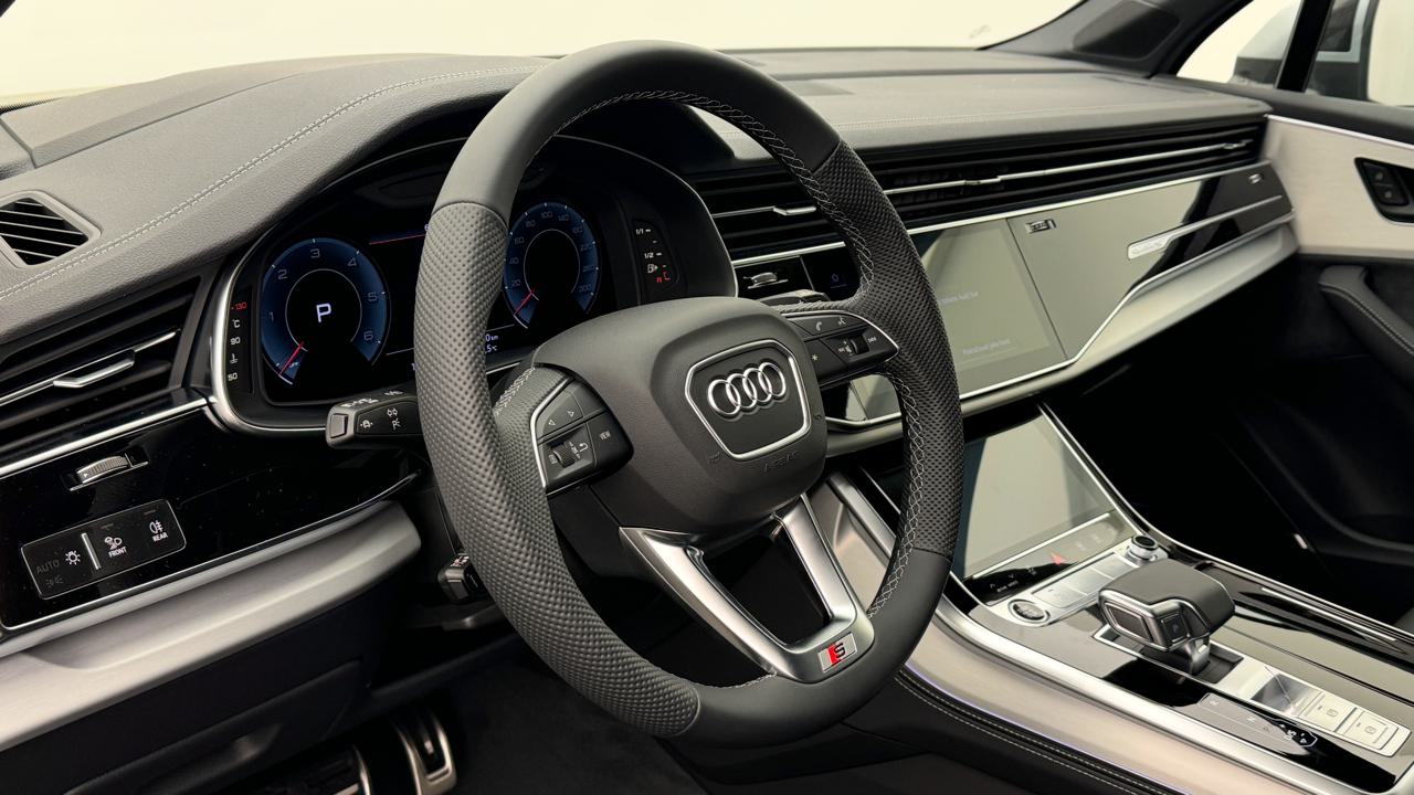 AUDI Q7 SUV TDI quattro 210 kW S Line tiptronic-image-6