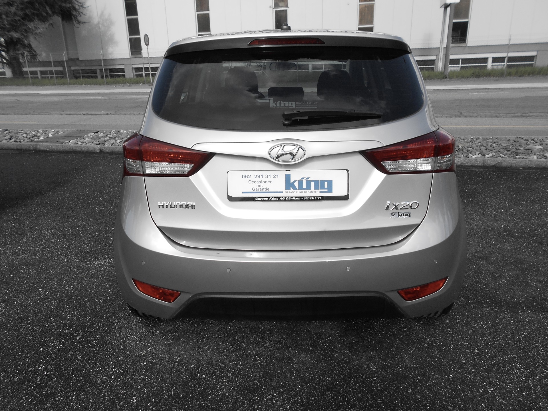 HYUNDAI iX20 1.6 Amplia Automatic-image-3