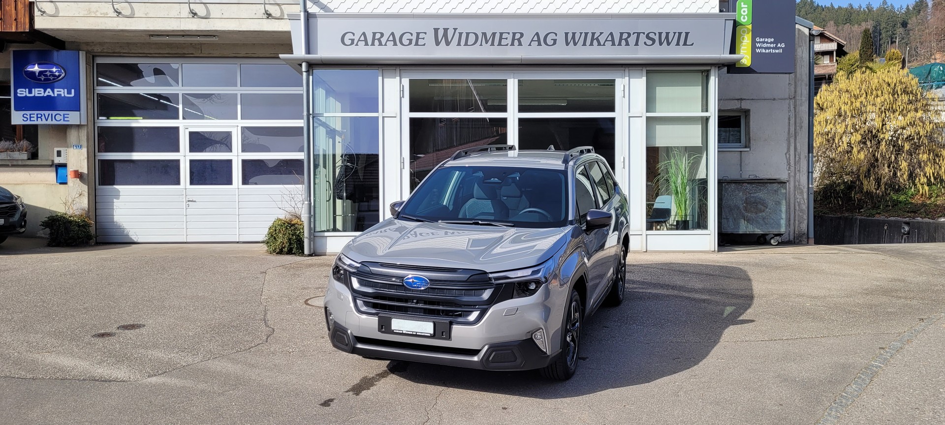 SUBARU Forester 2.0i e-Boxer Swiss Plus Lineartronic-image-0