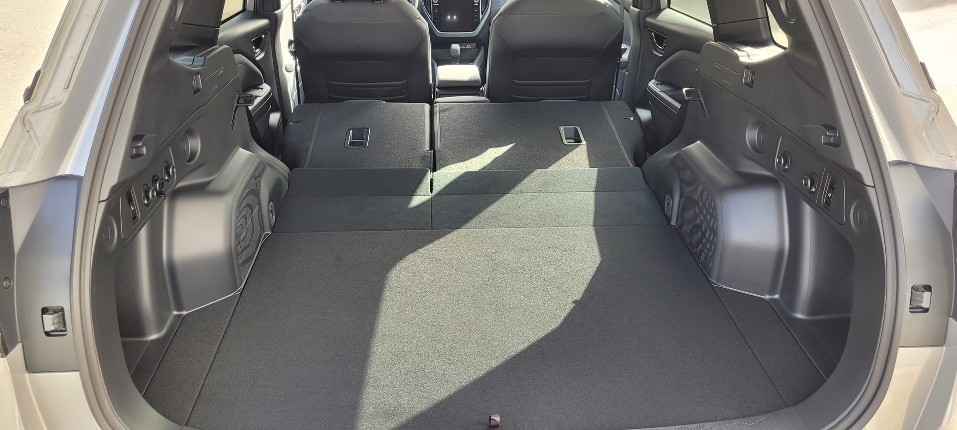 SUBARU Forester 2.0i e-Boxer Swiss Plus Lineartronic-image-15
