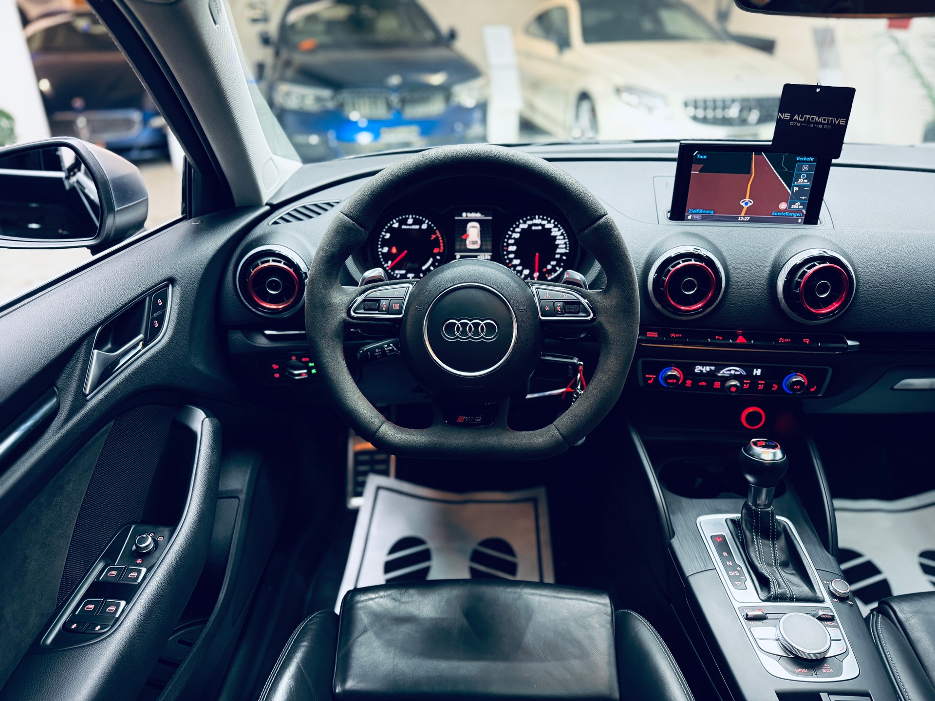 AUDI RS3 2.5 TSI quattro S-tronic *Oettinger Tuning 430PS*-image-12