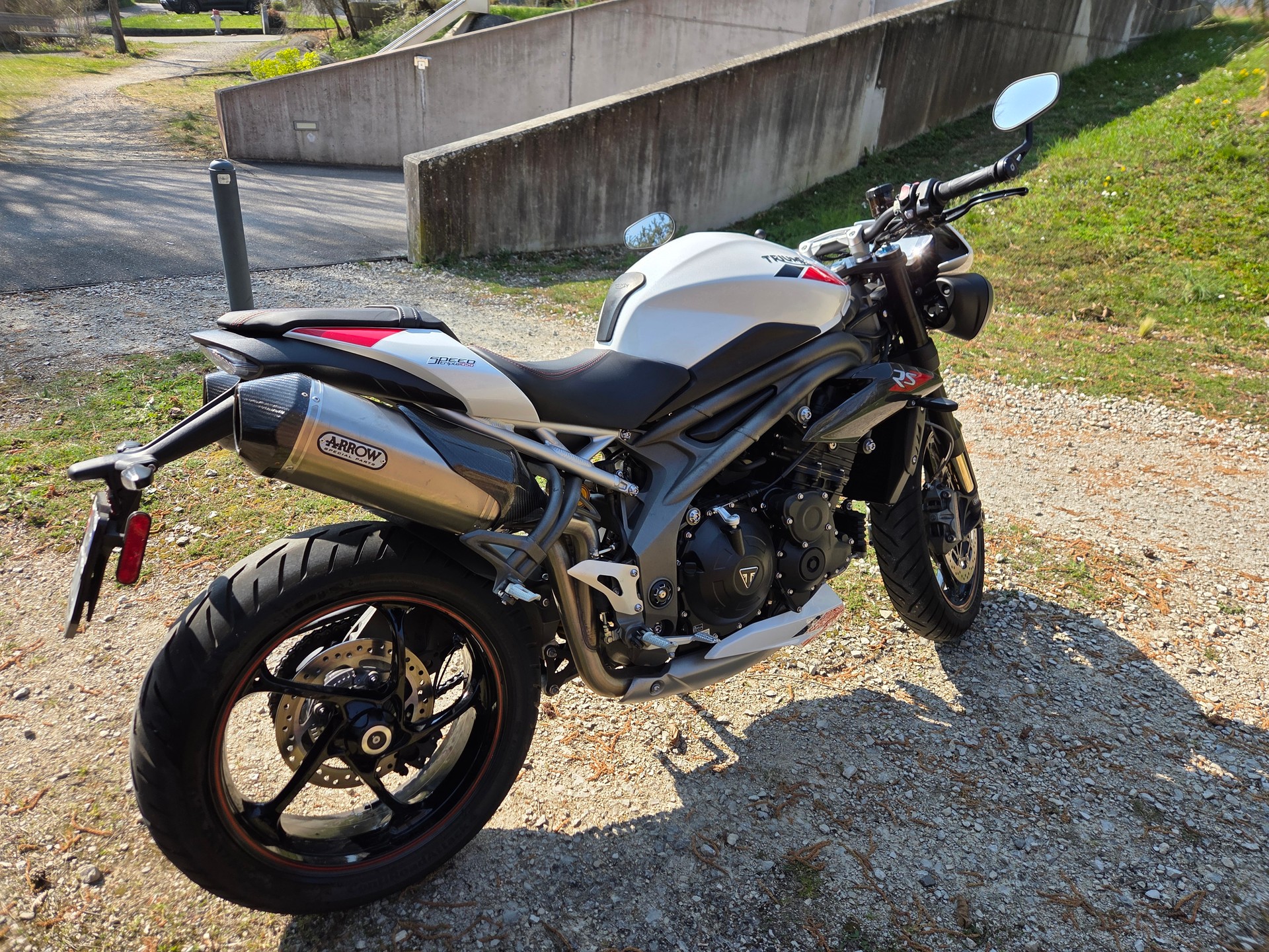 TRIUMPH Speed Triple RS 1050 ABS-image-3