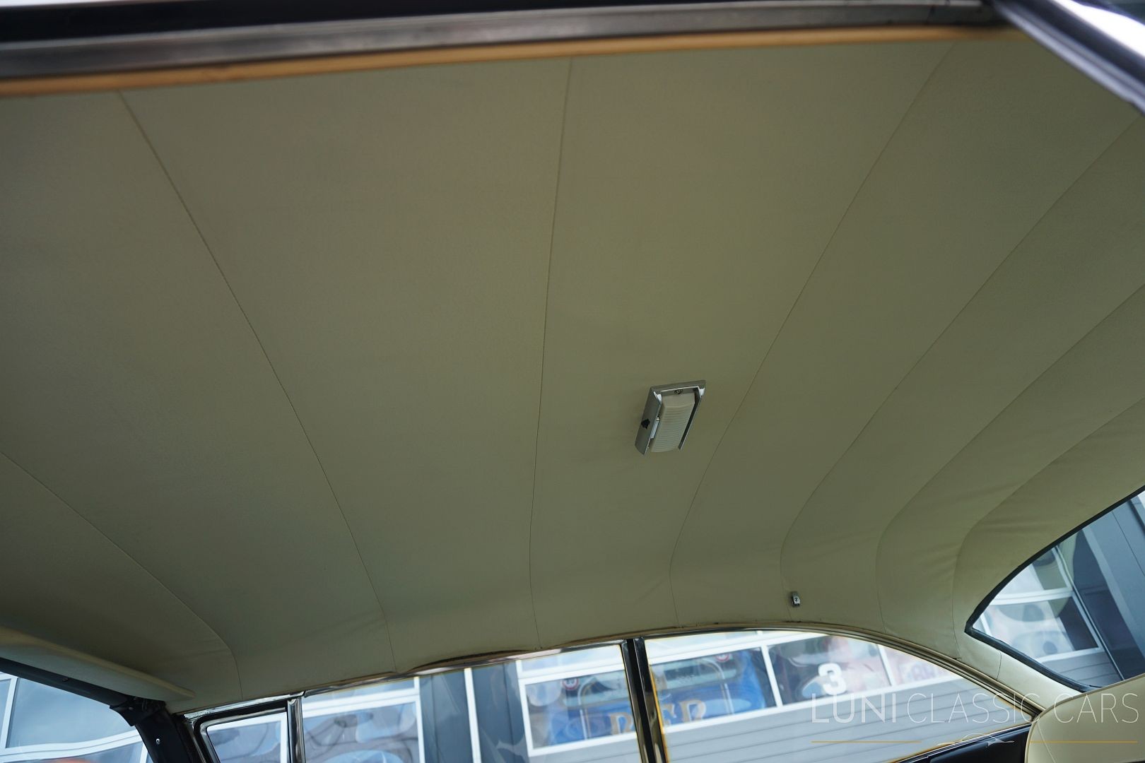 FORD Fairlane 500 Club Victoria-image-13